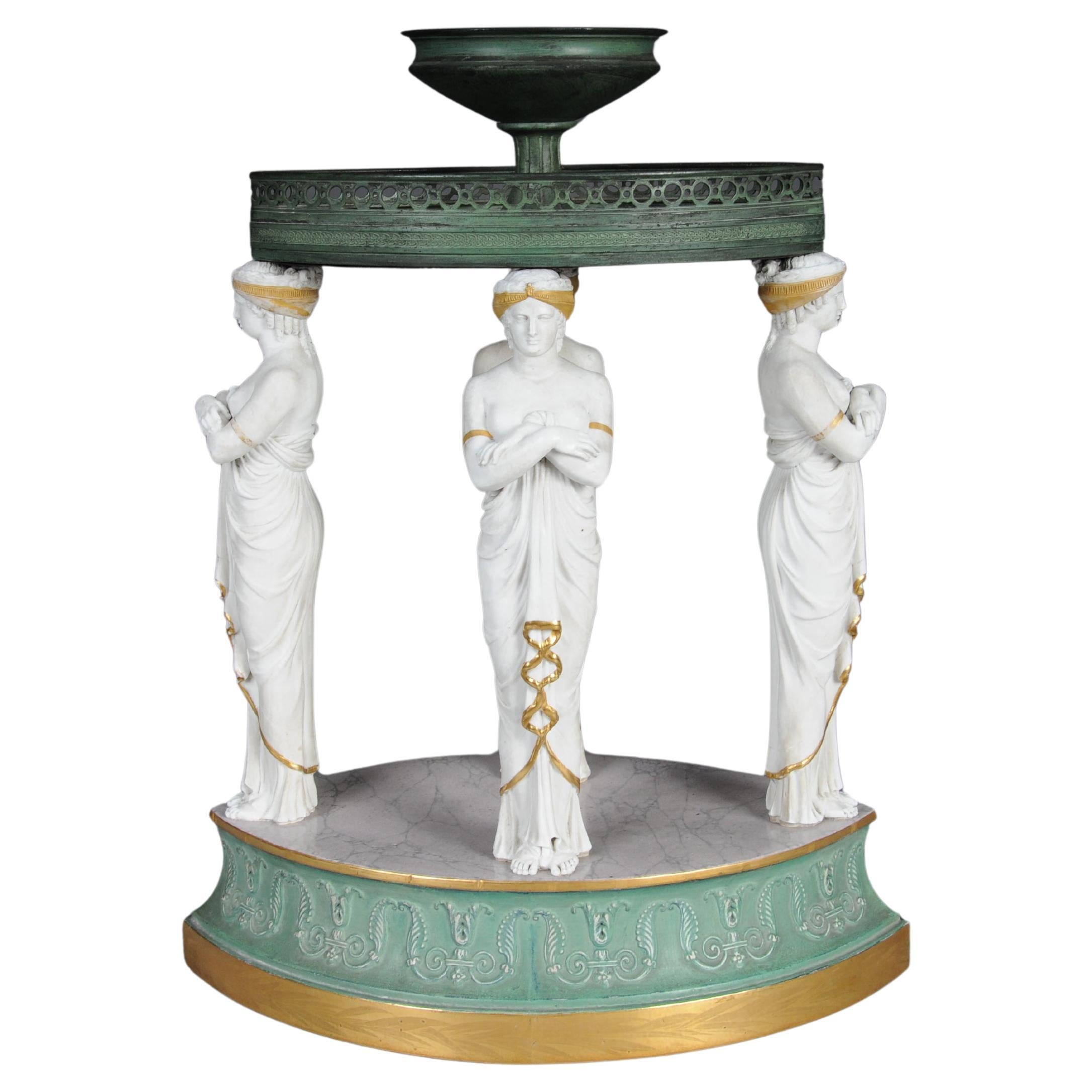Centre de table en porcelaine de Sèvres vers 1820, Paris