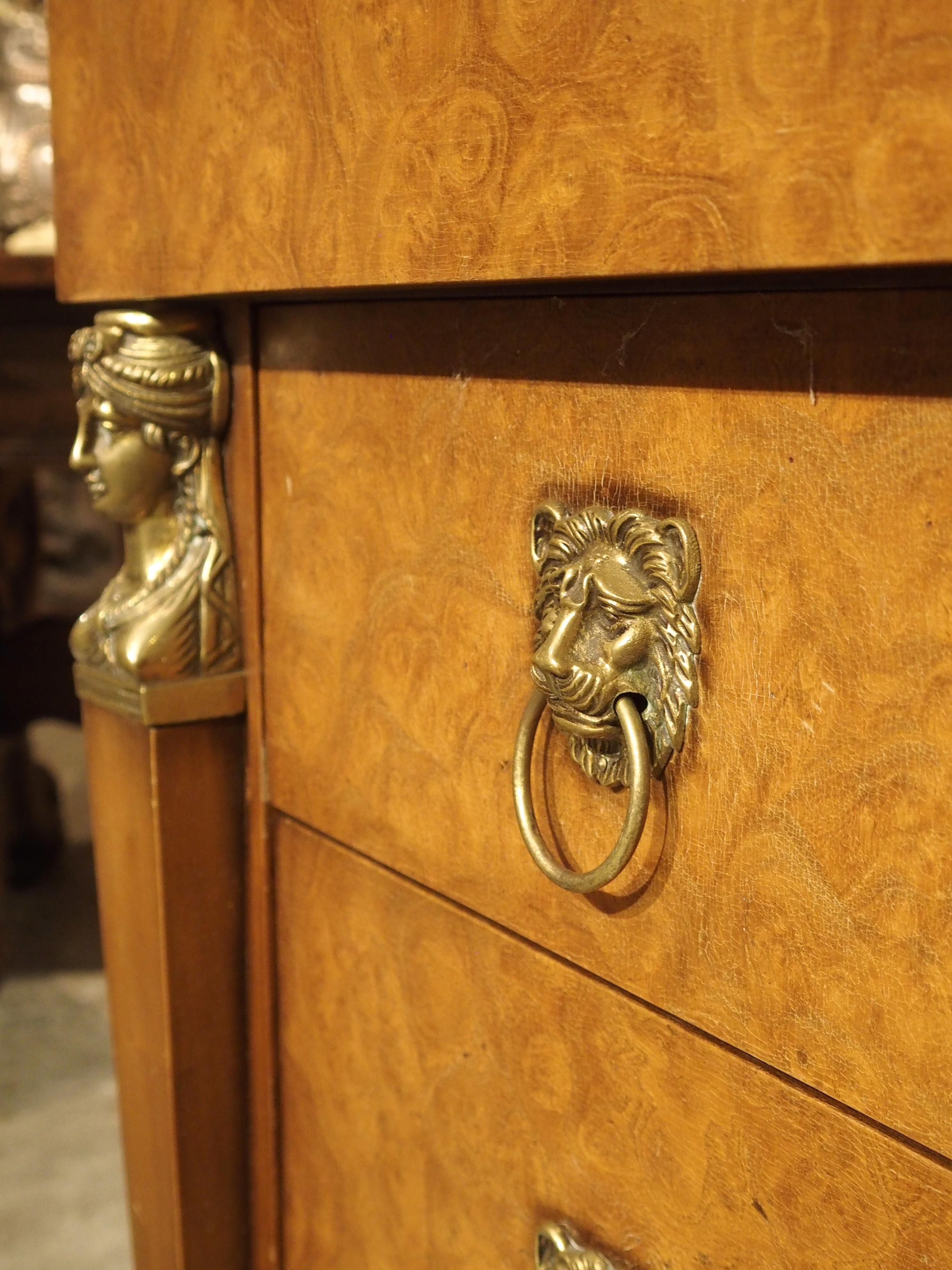 Commode in stile Impero francese con piano in marmo e montature dorate, CIRCA 1900 in vendita 8