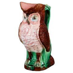 Brocca per acqua con gufo in faience francese