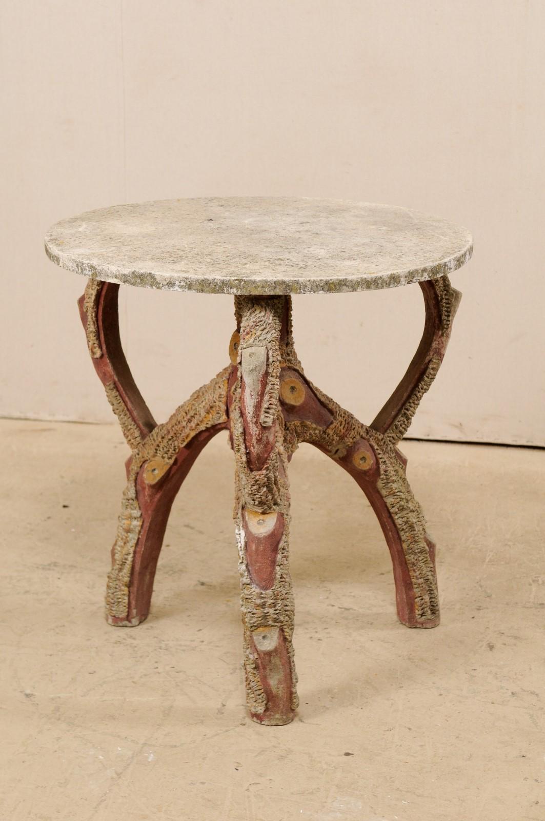 French Faux Bois Round Accent Table from the Mid-20th Century For Sale 1