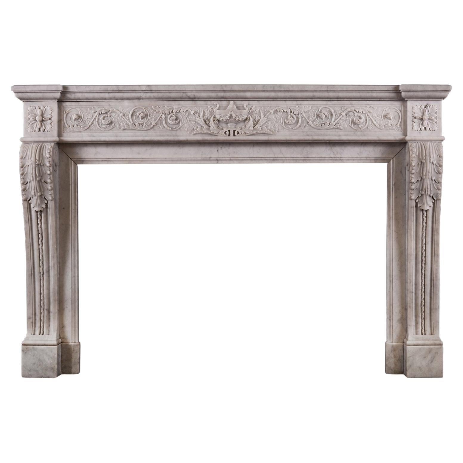 Une cheminée française de style Louis XVI en vente