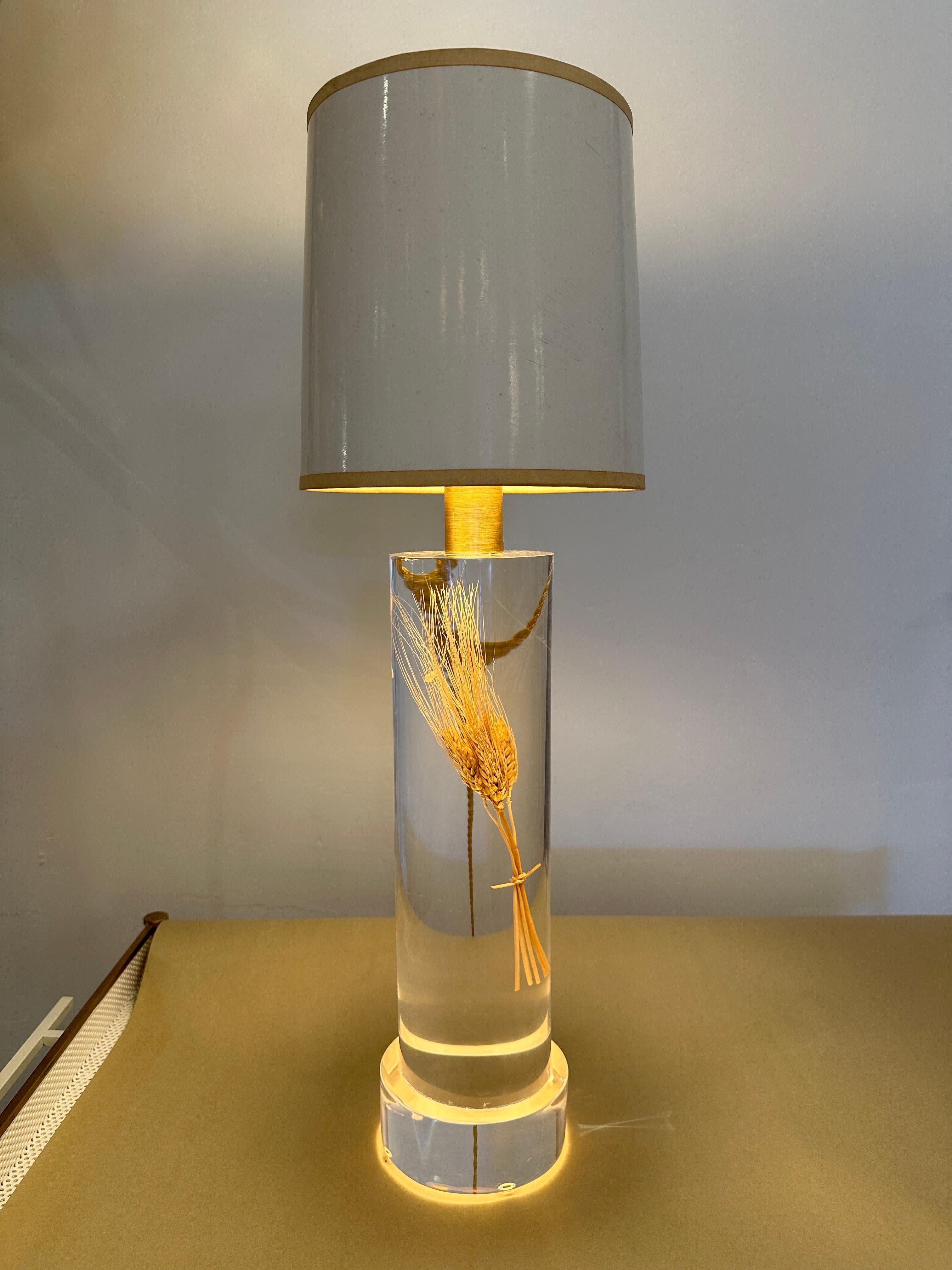 French Floating Wheat Stalk in Acrylic Cylinder Table Lamp For Sale 5