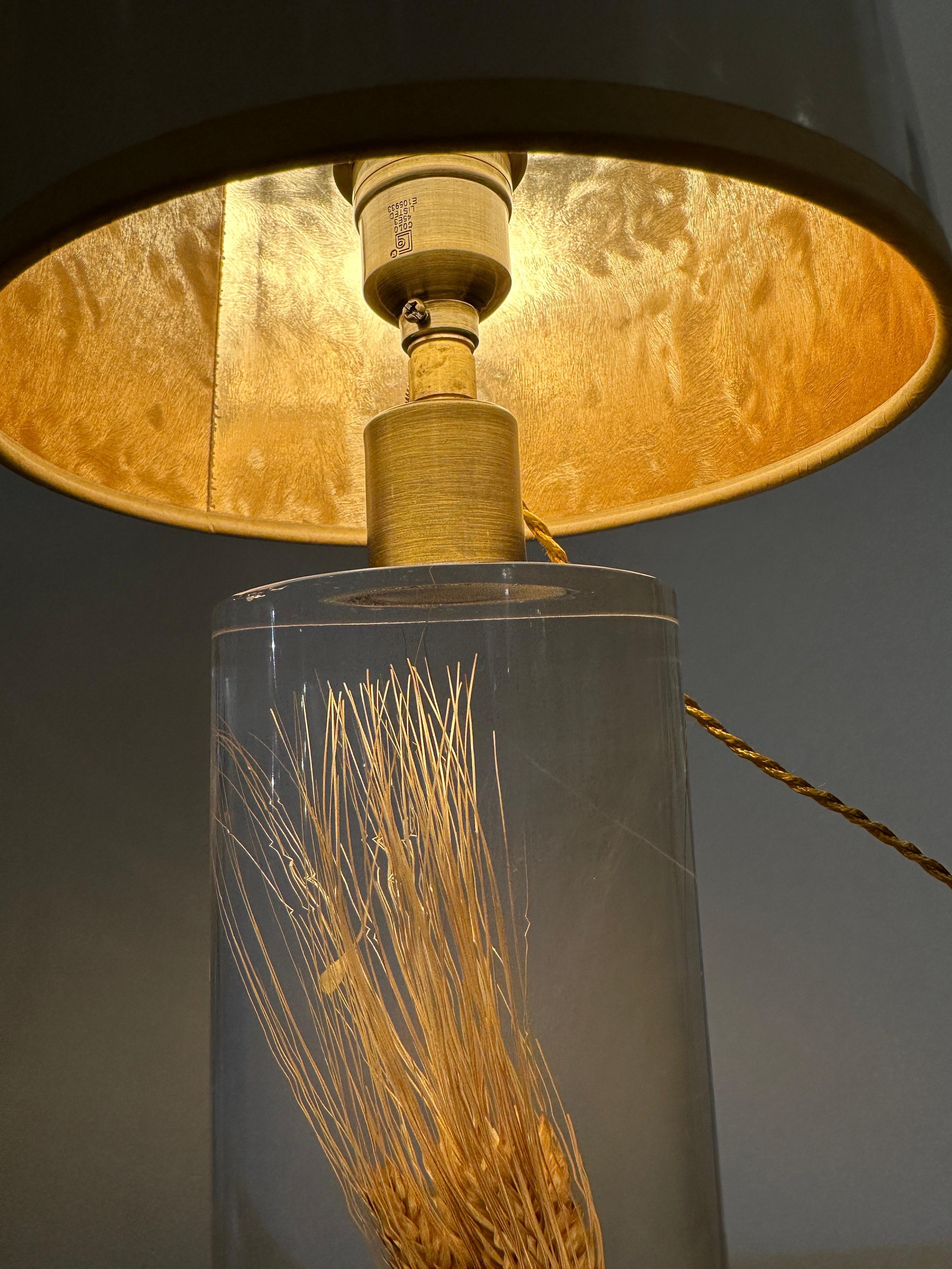 Late 20th Century French Floating Wheat Stalk in Acrylic Cylinder Table Lamp For Sale