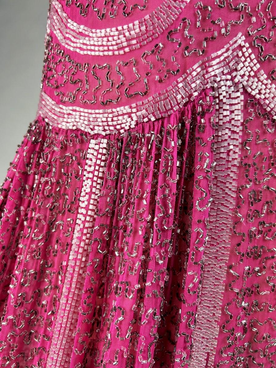 A French Fuschia Flapper dress with glass beads embroidery Circa 1925 For Sale 8