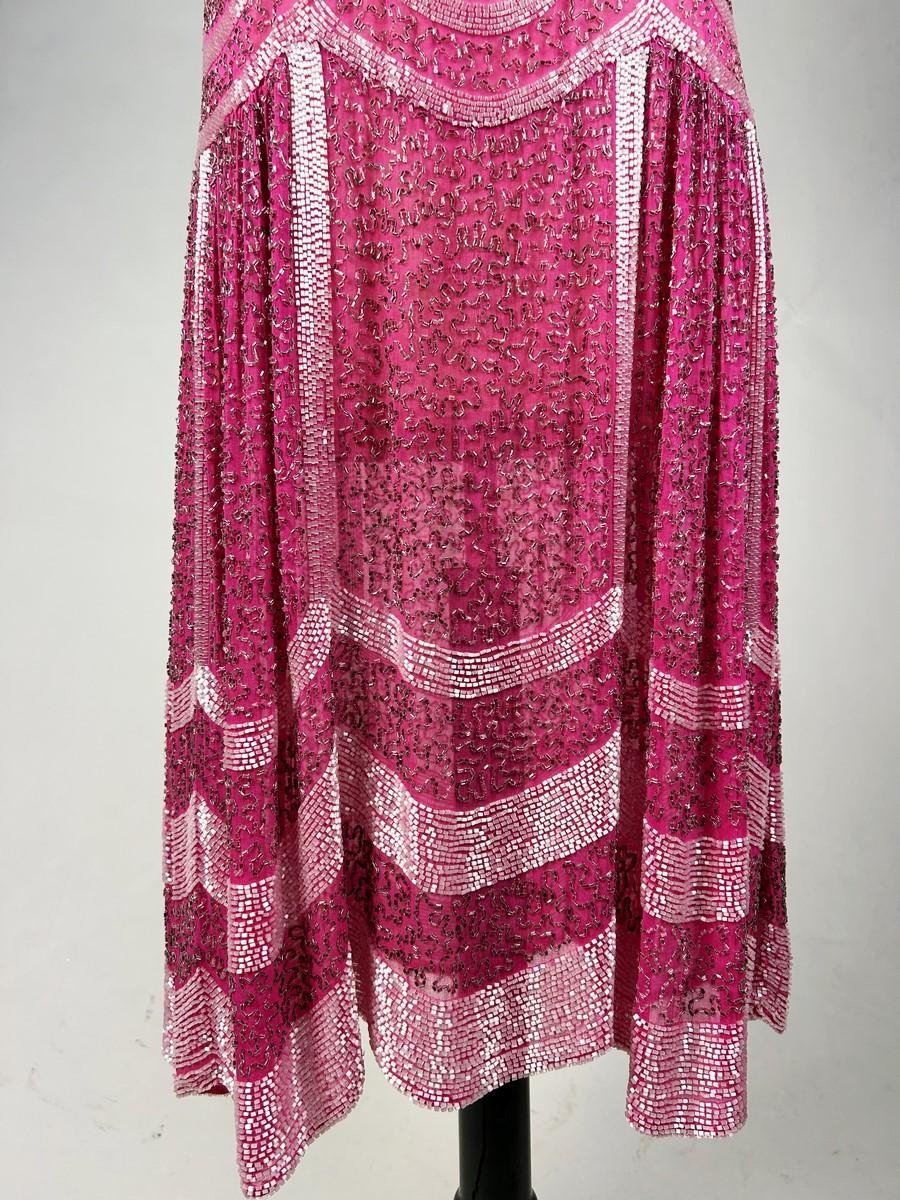 Französisches Fuschia-Flapper-Kleid mit Glasperlenstickerei, um 1925 Damen im Angebot