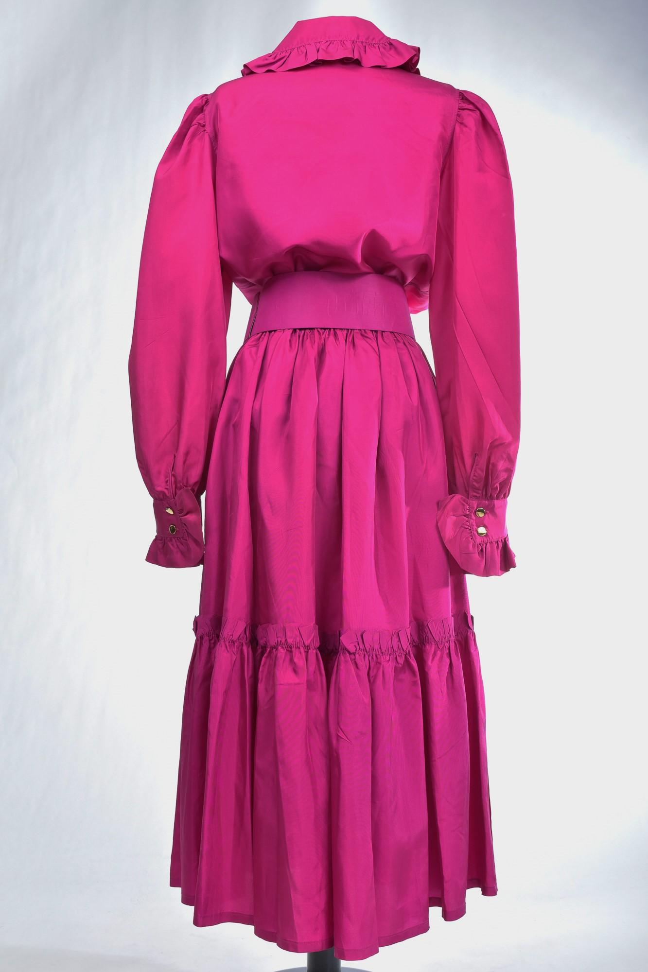 A French Fuschia Taffeta Blouse and skirt By Popy Moreni Paris Circa 1990 For Sale 11