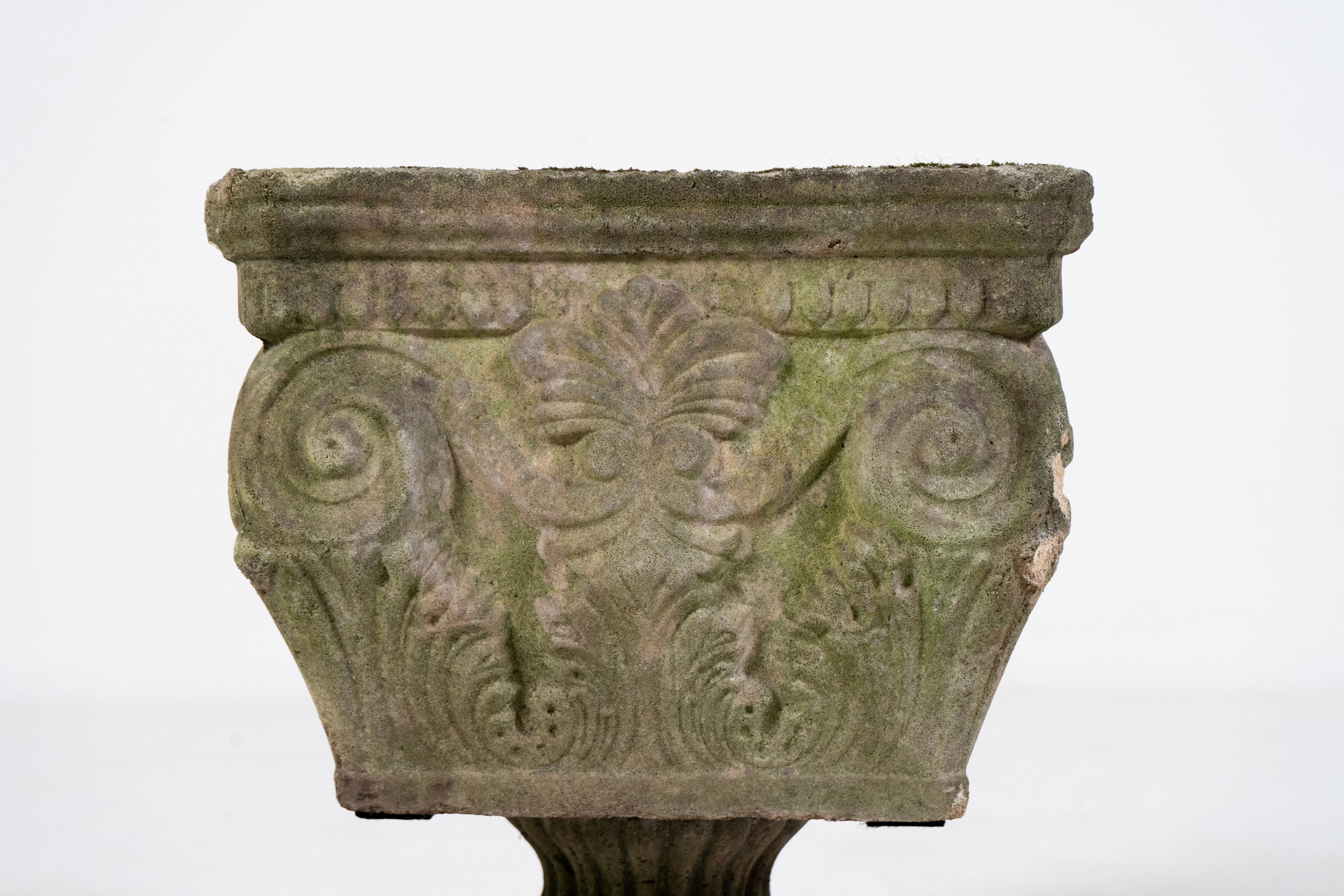 A French Garden Urn, c.1950 For Sale 1