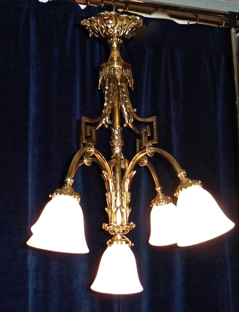 French Gilded Brass Rococo Chandelier     In Good Condition For Sale In Chillerton, Isle of Wight