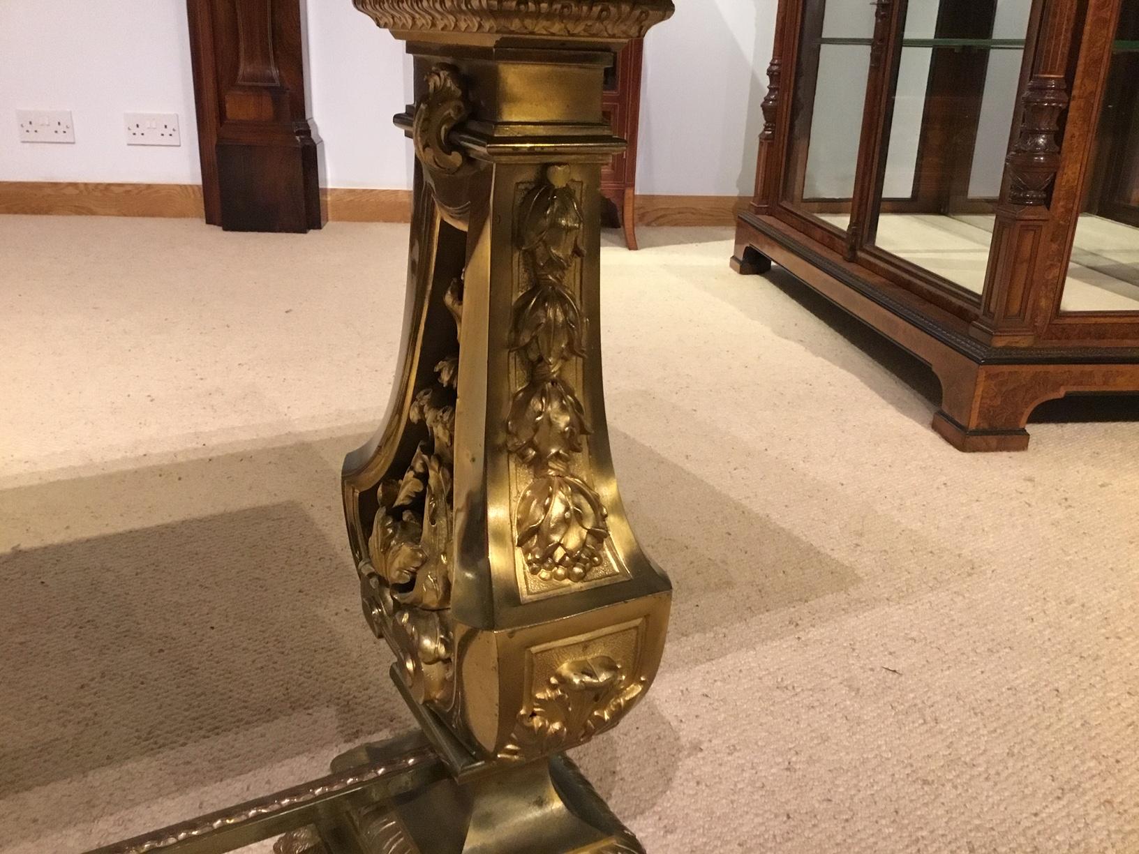 French Gilt Brass and Onyx Antique Coffee Table For Sale 5