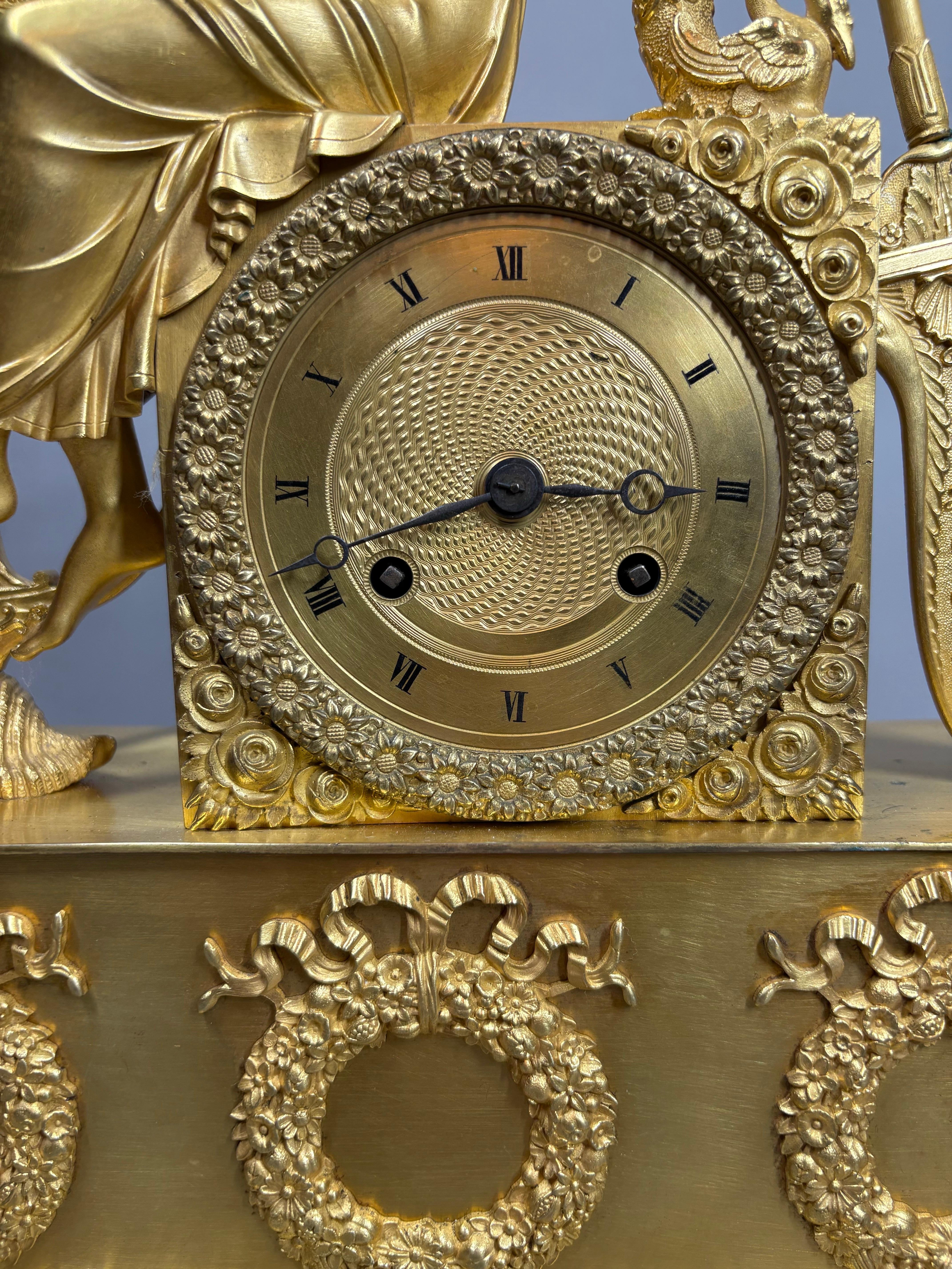 A French Gilt bronze Charles X mantel clock, circa 1825 en venta 5