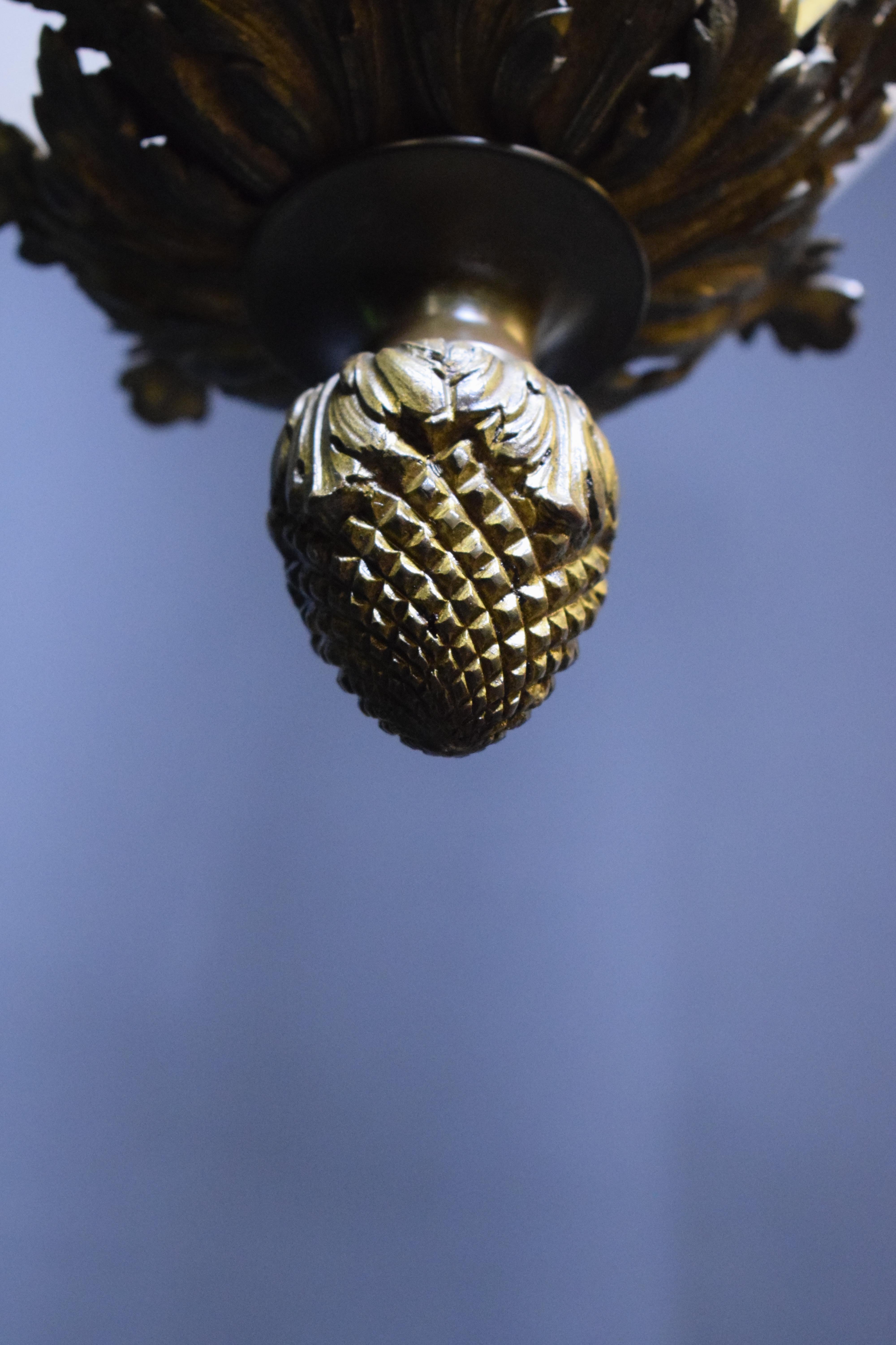 Hallenlaterne aus vergoldeter Bronze im Louis XVI-Stil, Louis XVI.-Stil im Angebot 11