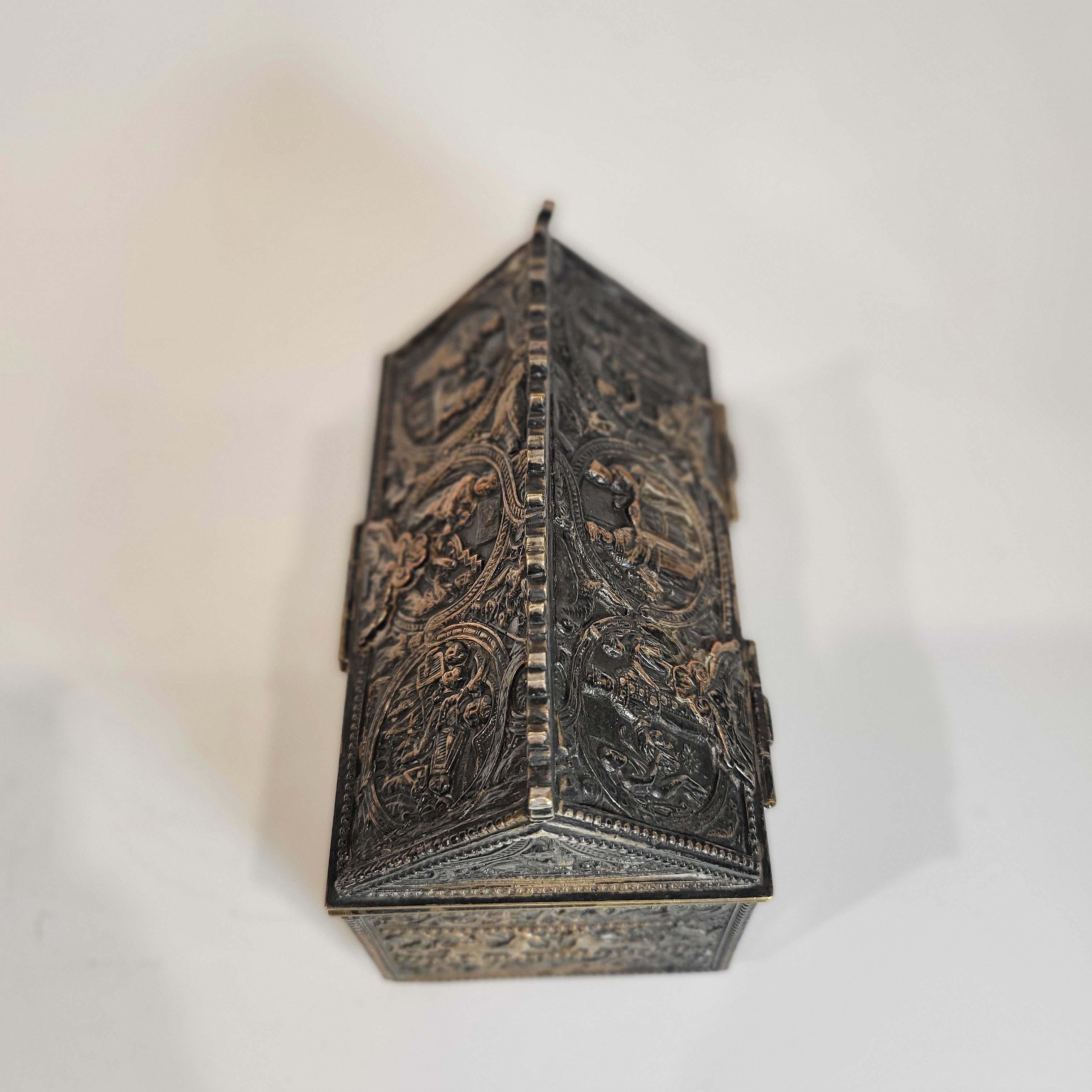 French Gothic Revival Cigar Box Casket 19C. In Fair Condition In New York, NY