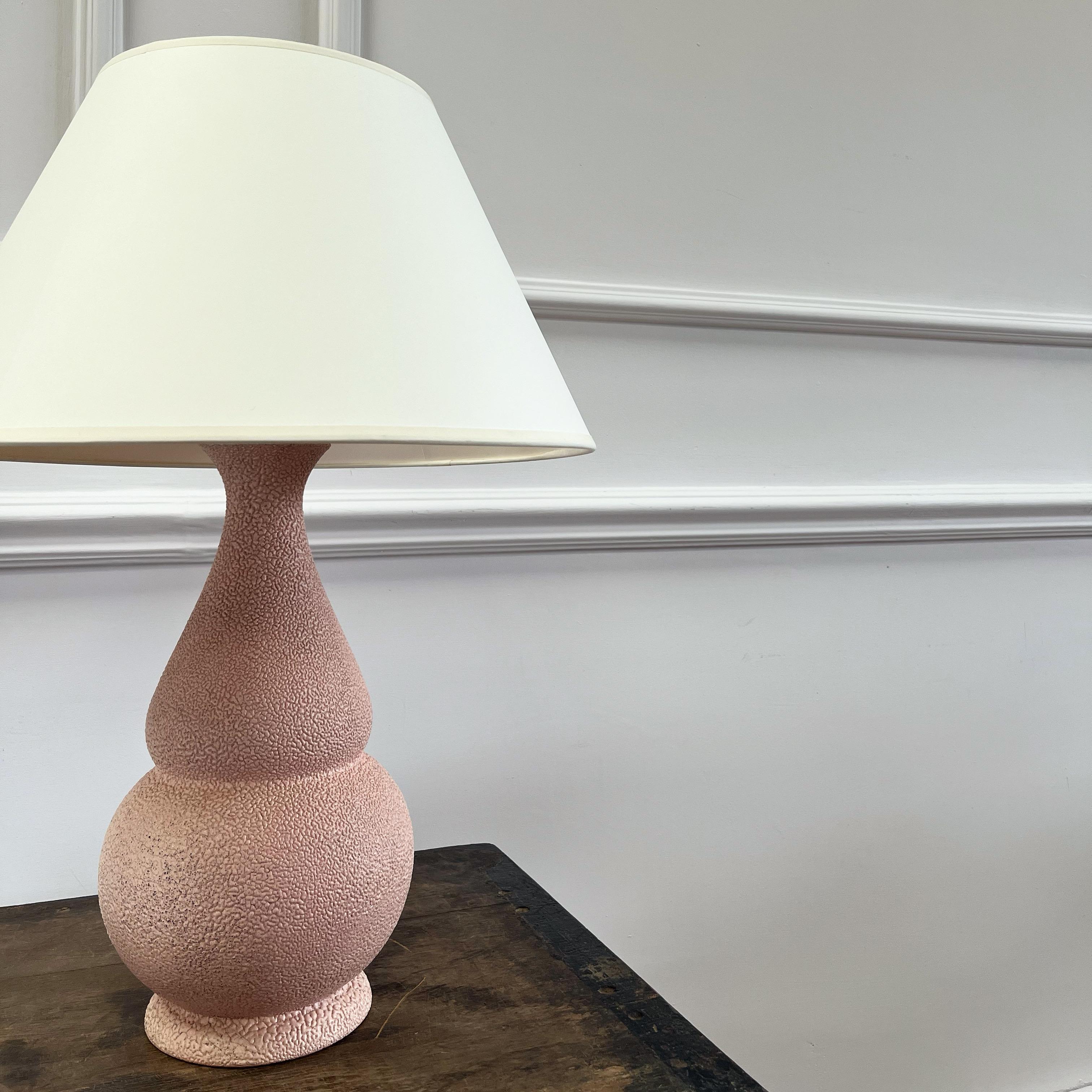 A French Gourd Lamp in the Manner of Jean Besnard In Excellent Condition For Sale In London, GB