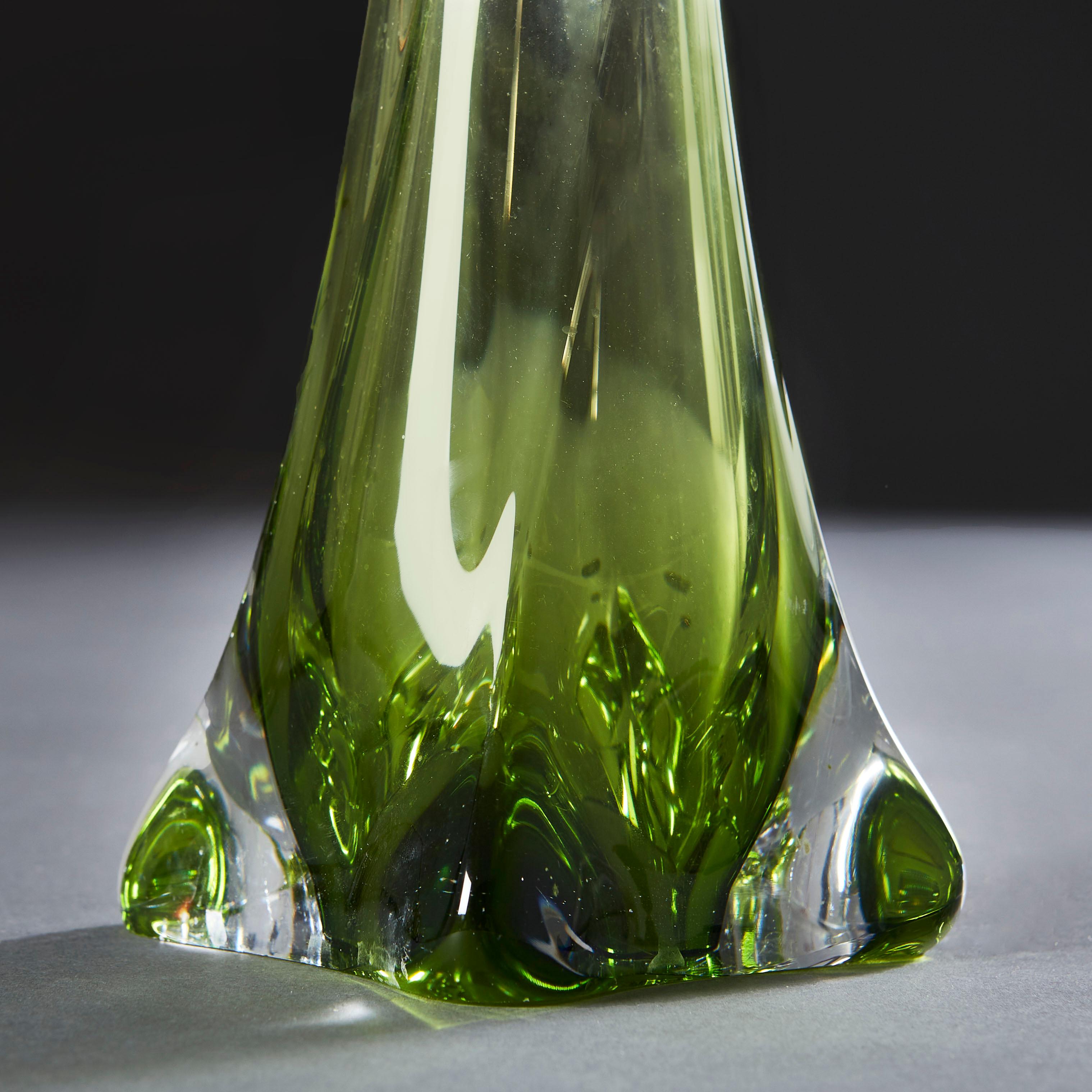 Lampe de bureau française en verre torsadé vert et transparent Bon état - En vente à London, GB