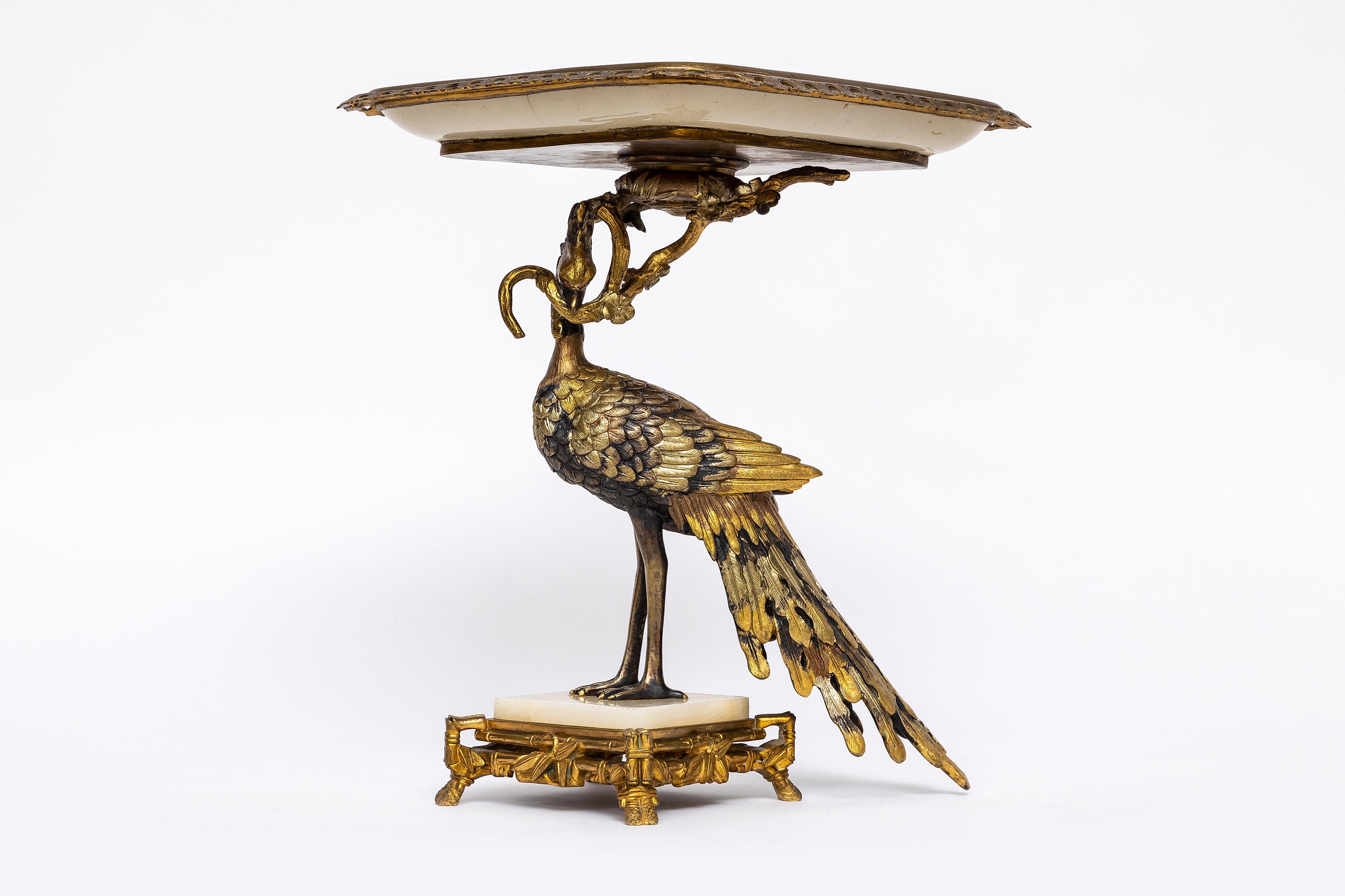 Centro de mesa/bandeja de pavo real de metal mixto orientalista del japonismo francés, por E. Cornu Japonismo en venta
