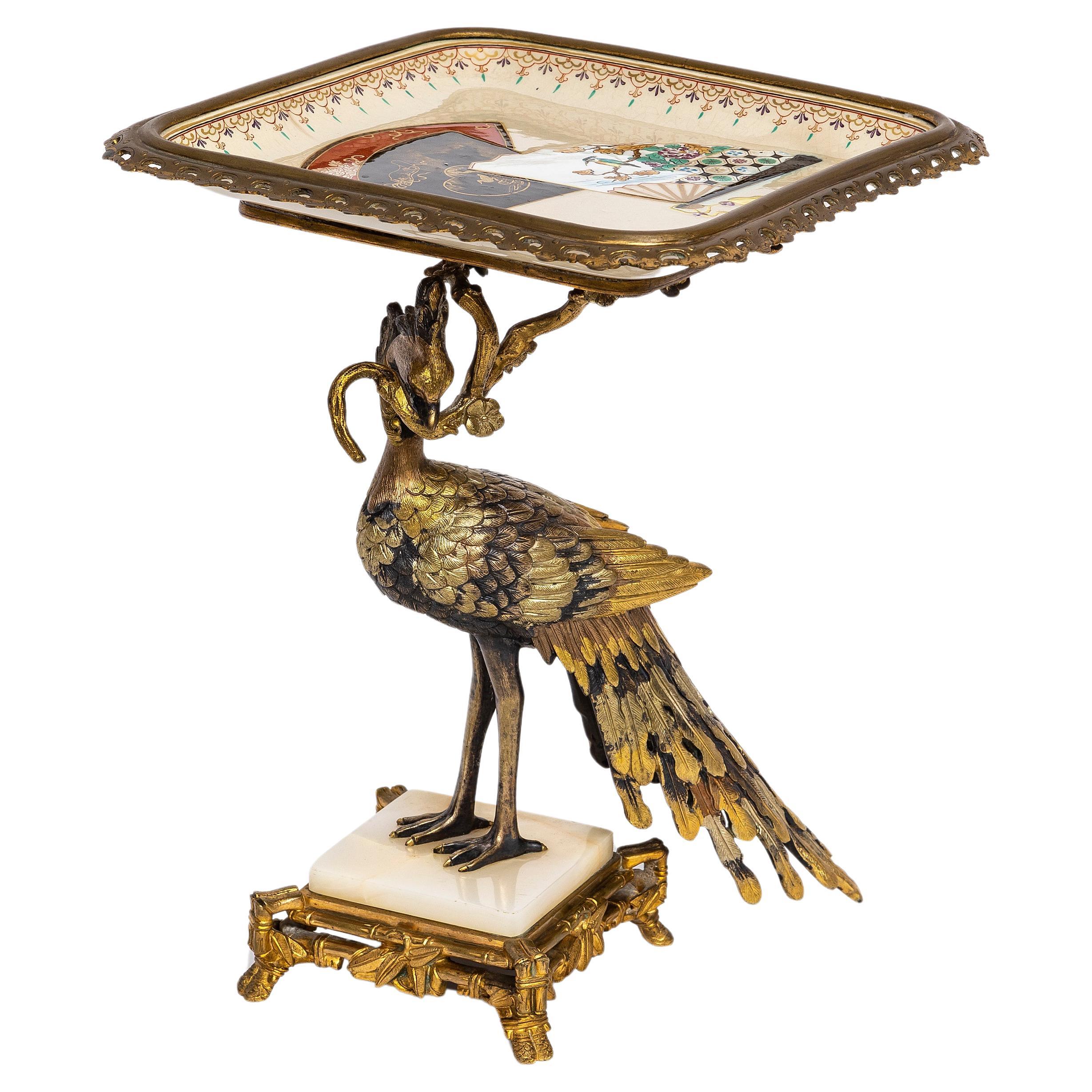 Centro de mesa/bandeja de pavo real de metal mixto orientalista del japonismo francés, por E. Cornu en venta