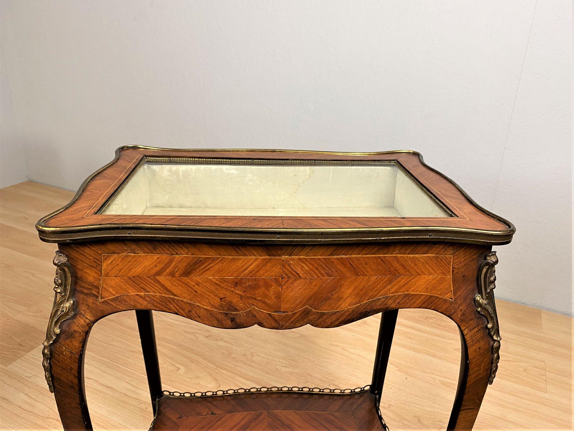 French Kingwood and Metal Mounted Bijouterie Table of Louis XV Design For Sale 1