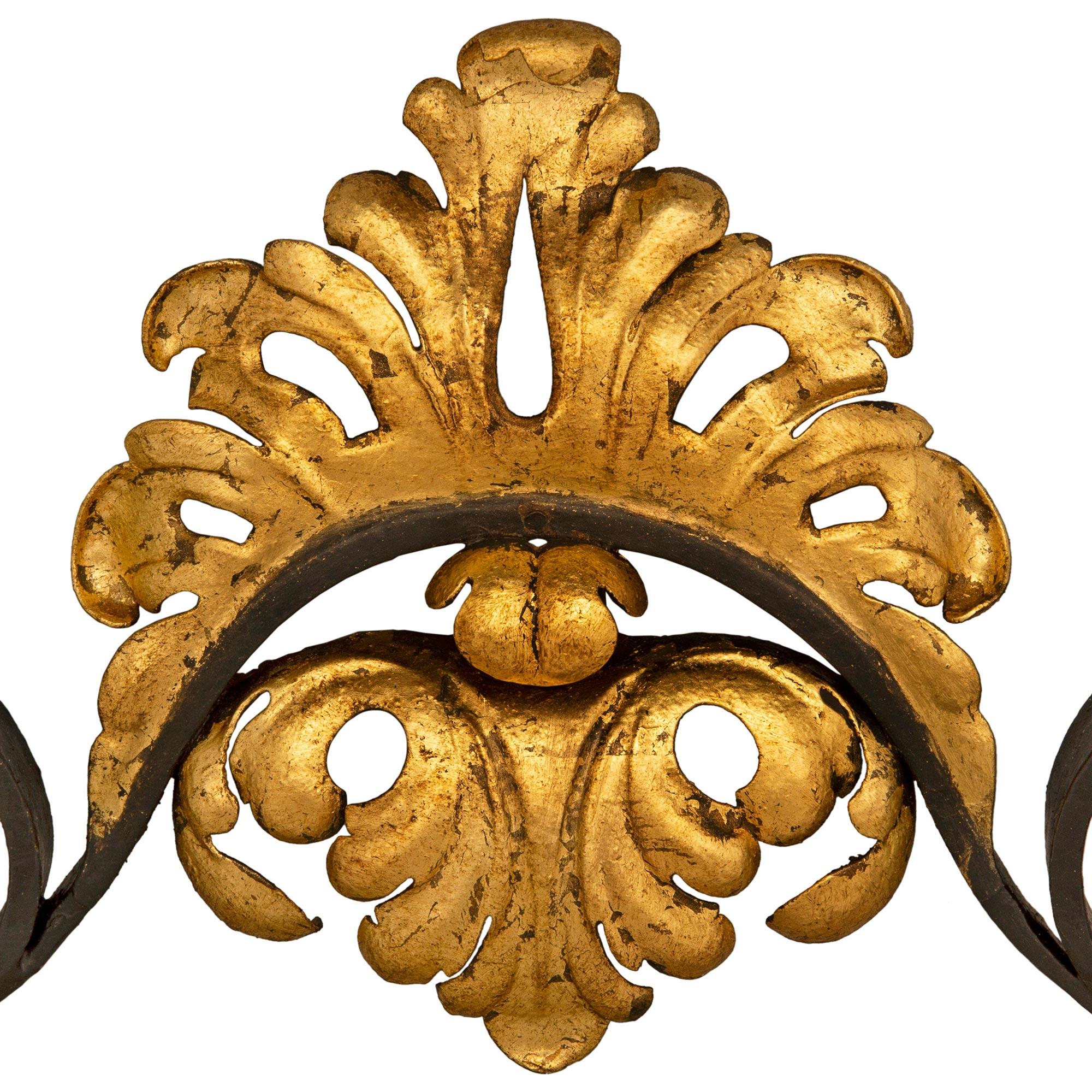 Französische Konsole aus Schmiedeeisen, vergoldetem Metall und Marmor im Stil Louis XV. des späten 19. Jahrhunderts im Angebot 5