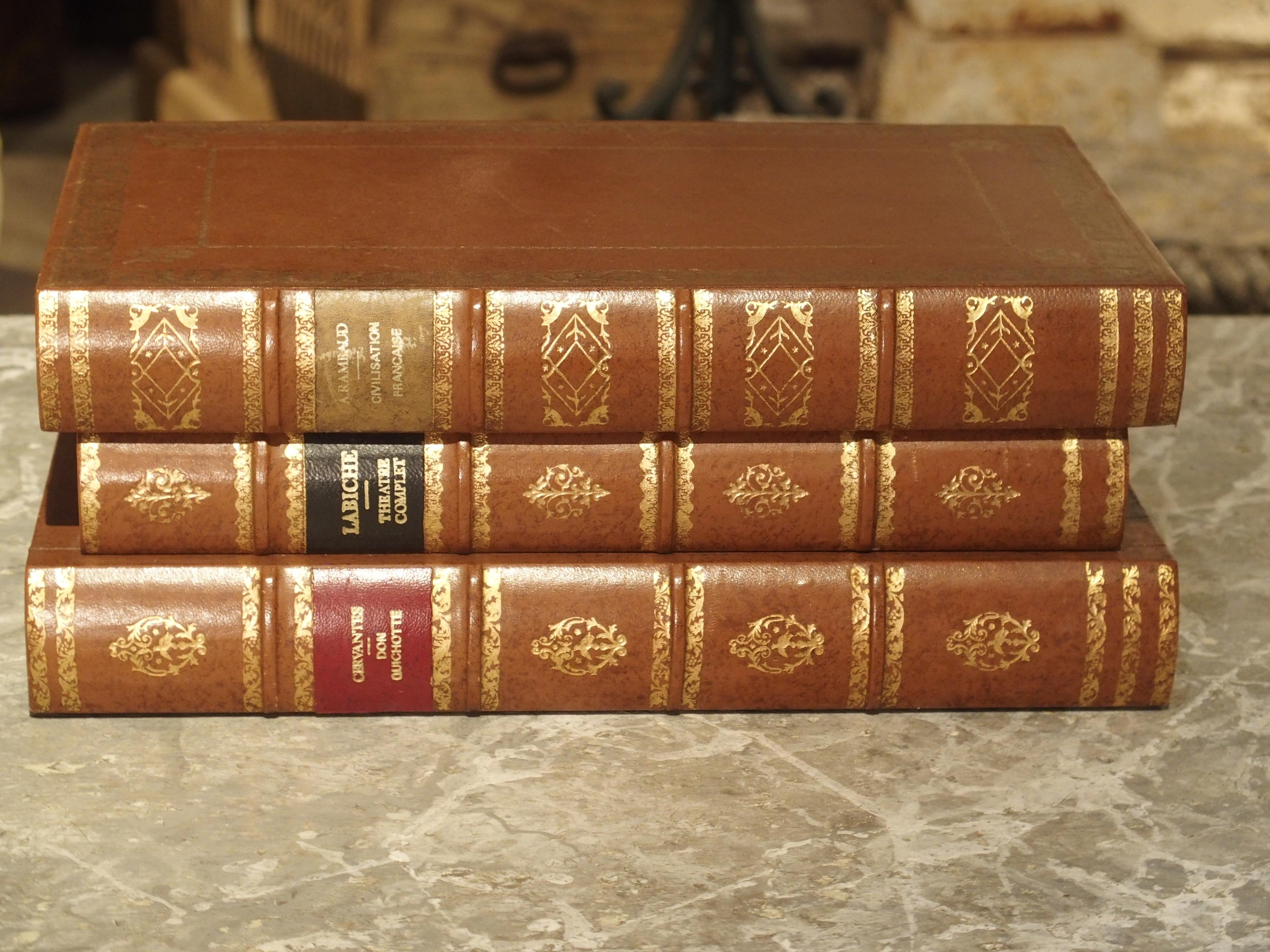 French Leather Bound Book Form Whiskey Set with Crystal Glasses, 20th Century 8