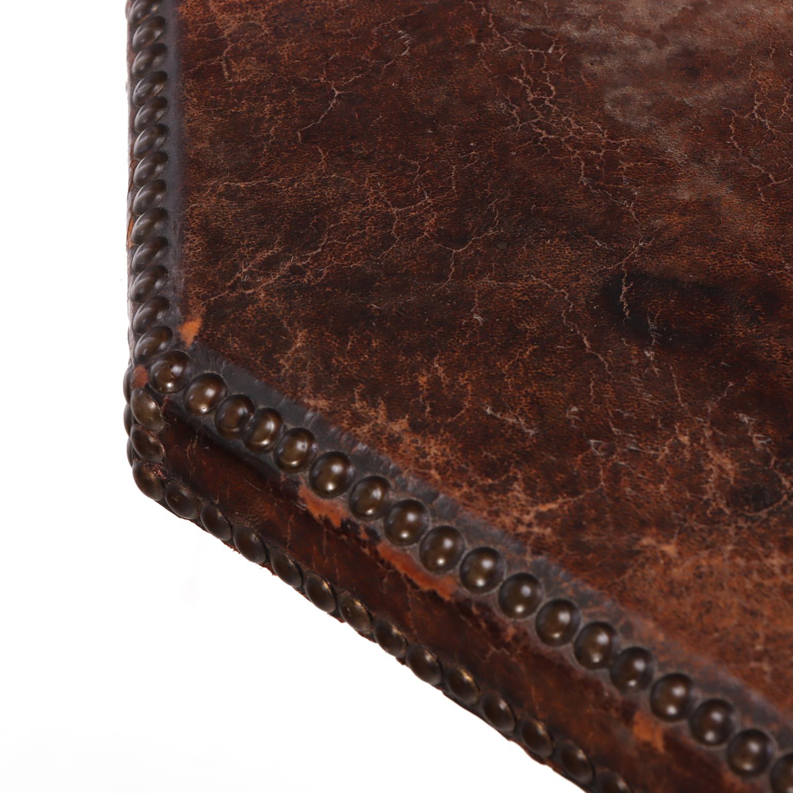 Français A French Leather-Clad End Table, C. 1935. en vente