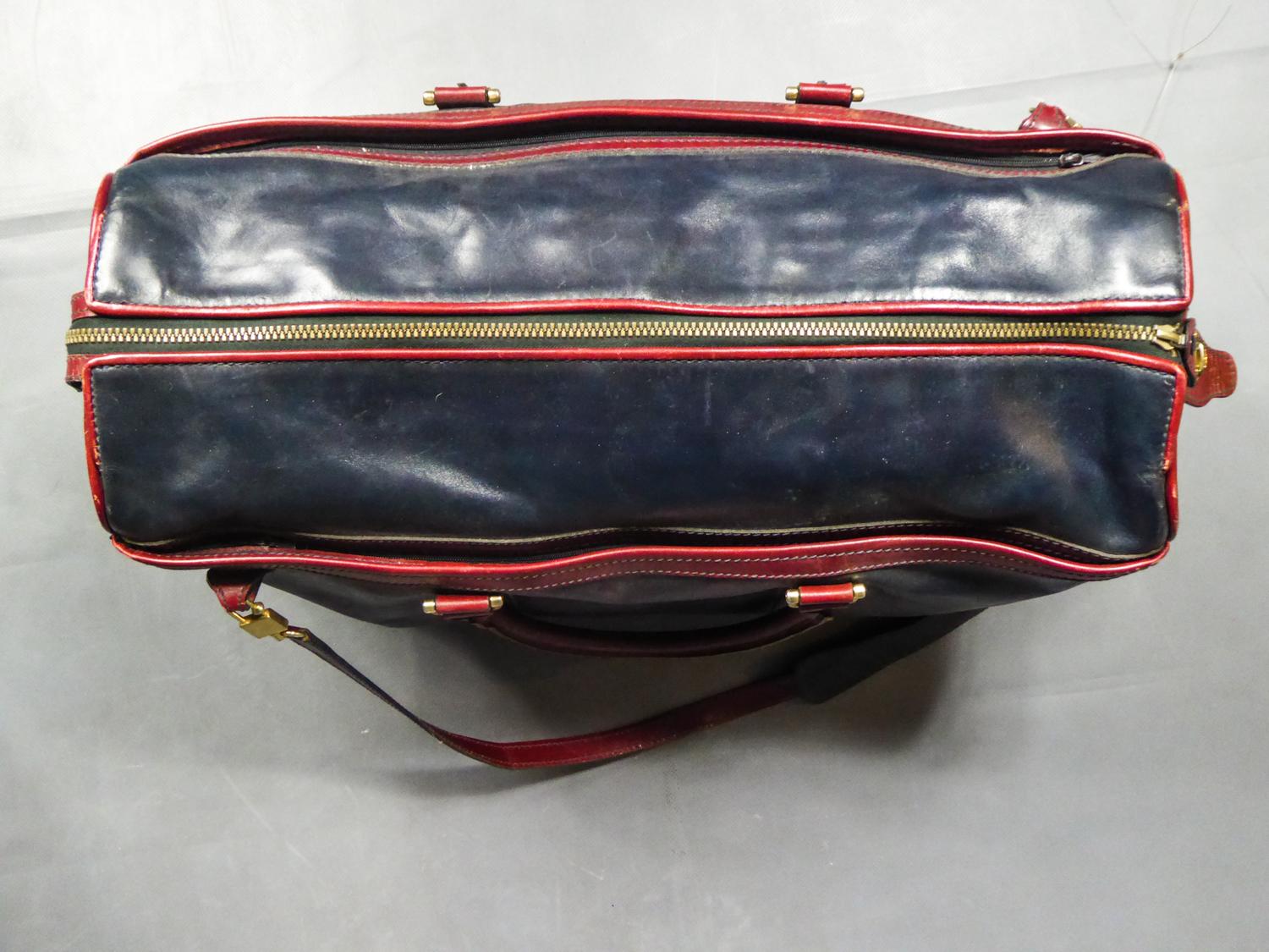 A French Leather Travel Bag from Clément Collection - France Circa 1980 For Sale 4