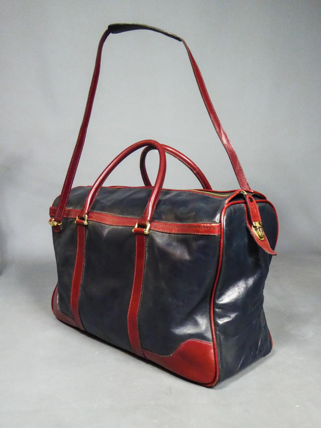 Women's or Men's A French Leather Travel Bag from Clément Collection - France Circa 1980 For Sale