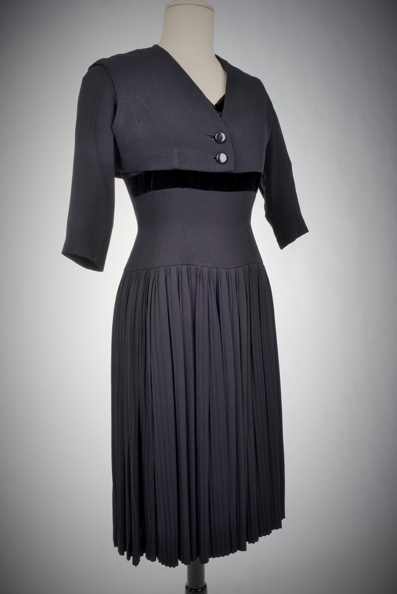 Französisches kleines schwarzes Kleid und Bolero von Nina Ricci, um 1955 im Angebot 6