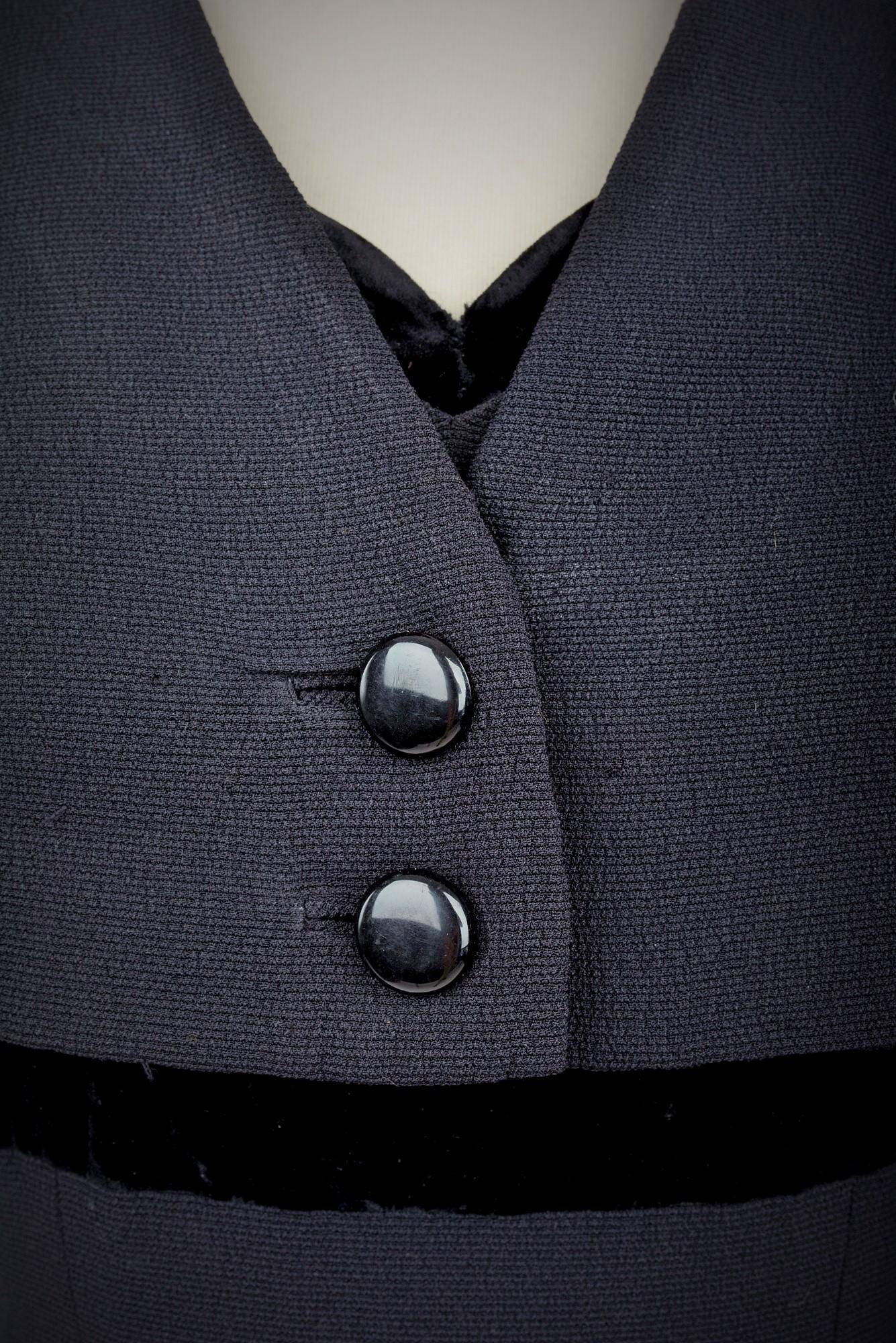 Petite robe noire et boléro de Nina Ricci Circa 1955 en vente 9