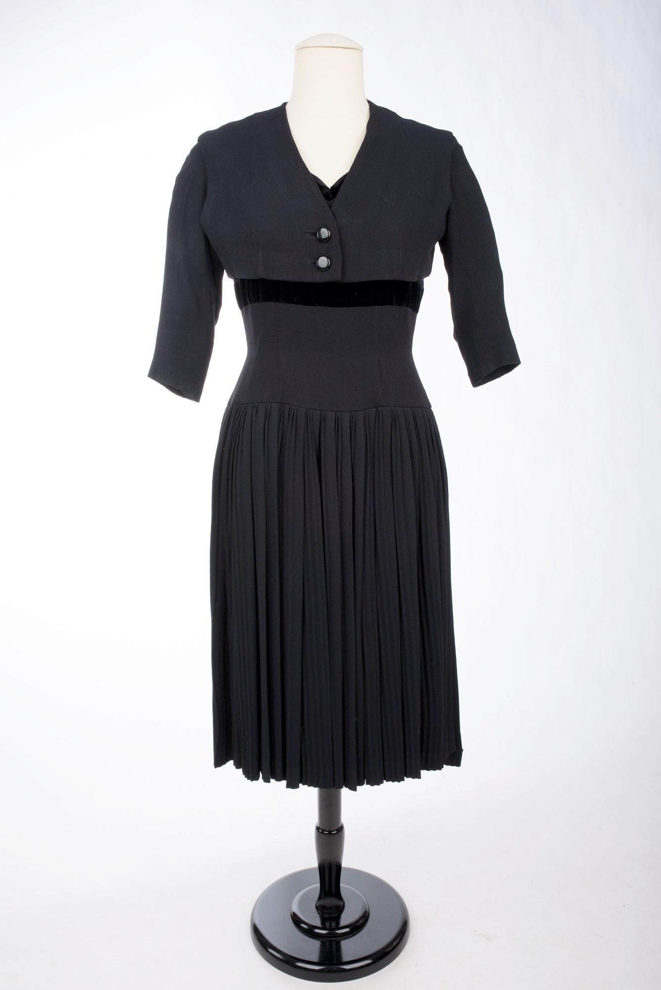 Petite robe noire et boléro de Nina Ricci Circa 1955 en vente 3