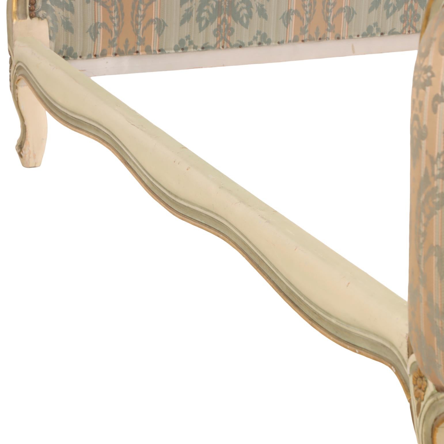 Un letto matrimoniale francese in stile Luigi XV Corbielle, A.I.C. 1940. In condizioni buone in vendita a Philadelphia, PA