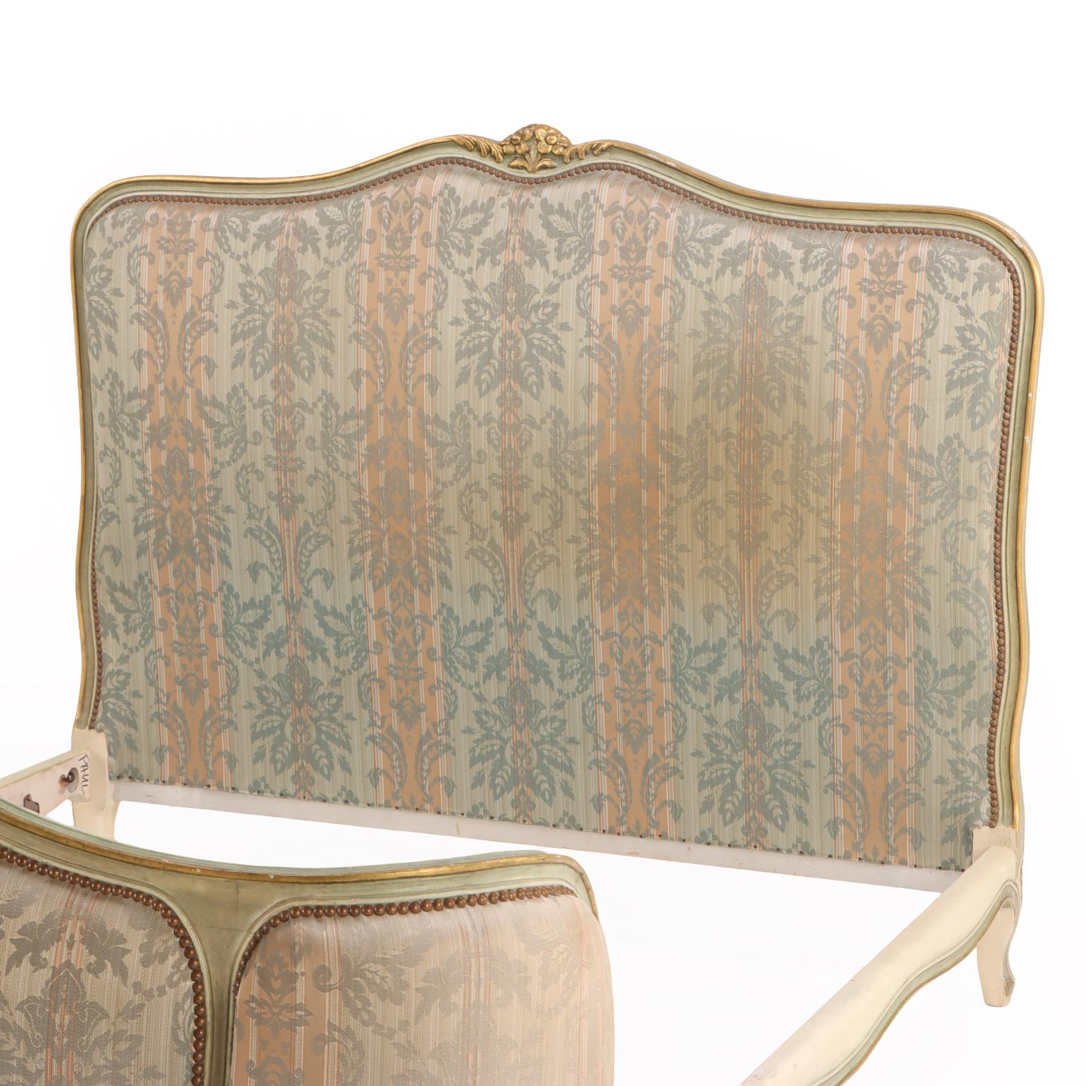 XX secolo Un letto matrimoniale francese in stile Luigi XV Corbielle, A.I.C. 1940. in vendita