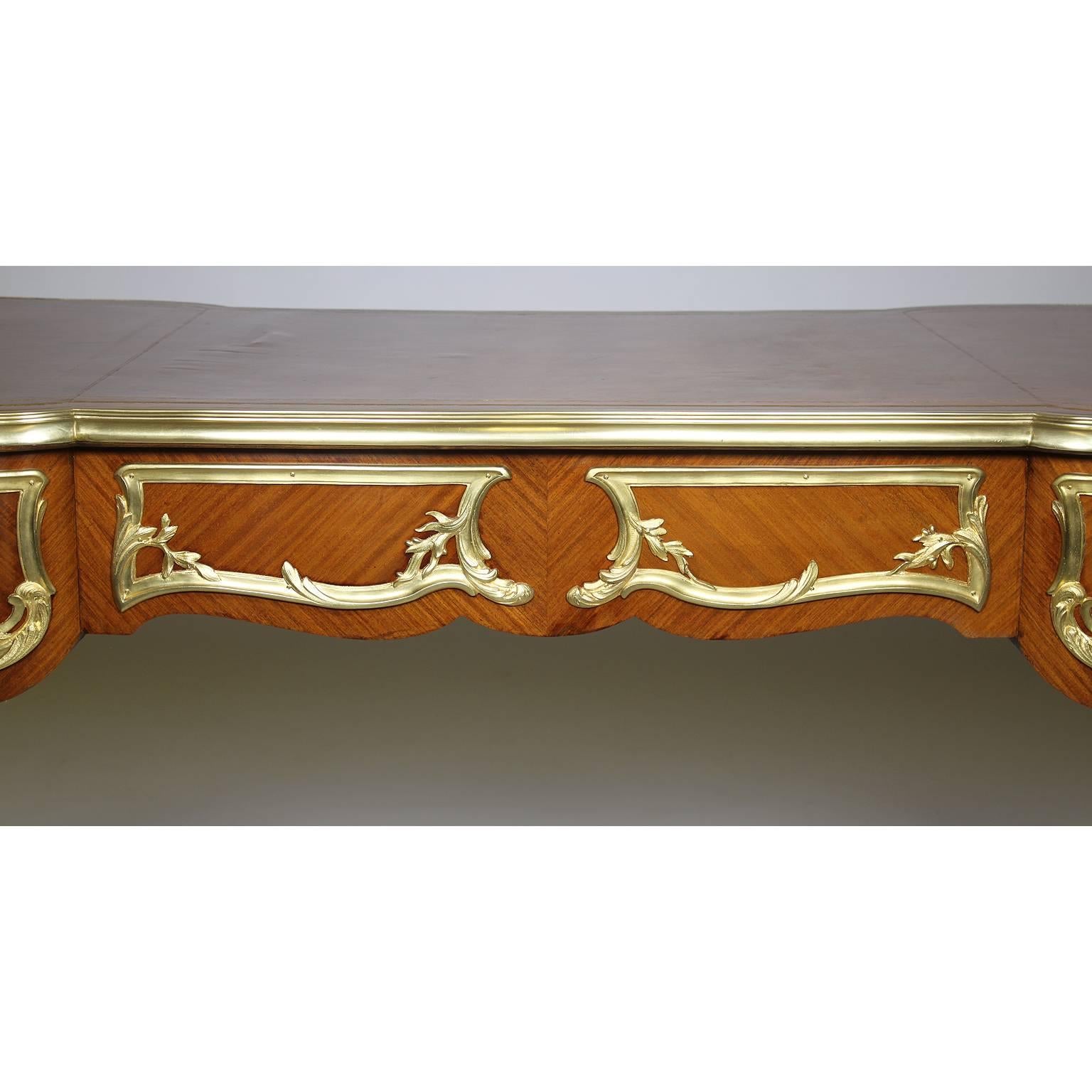 French Louis XV Style Gilt Bronze-Mounted Kingwood Three-Drawer Bureau Plat Desk In Good Condition For Sale In Los Angeles, CA