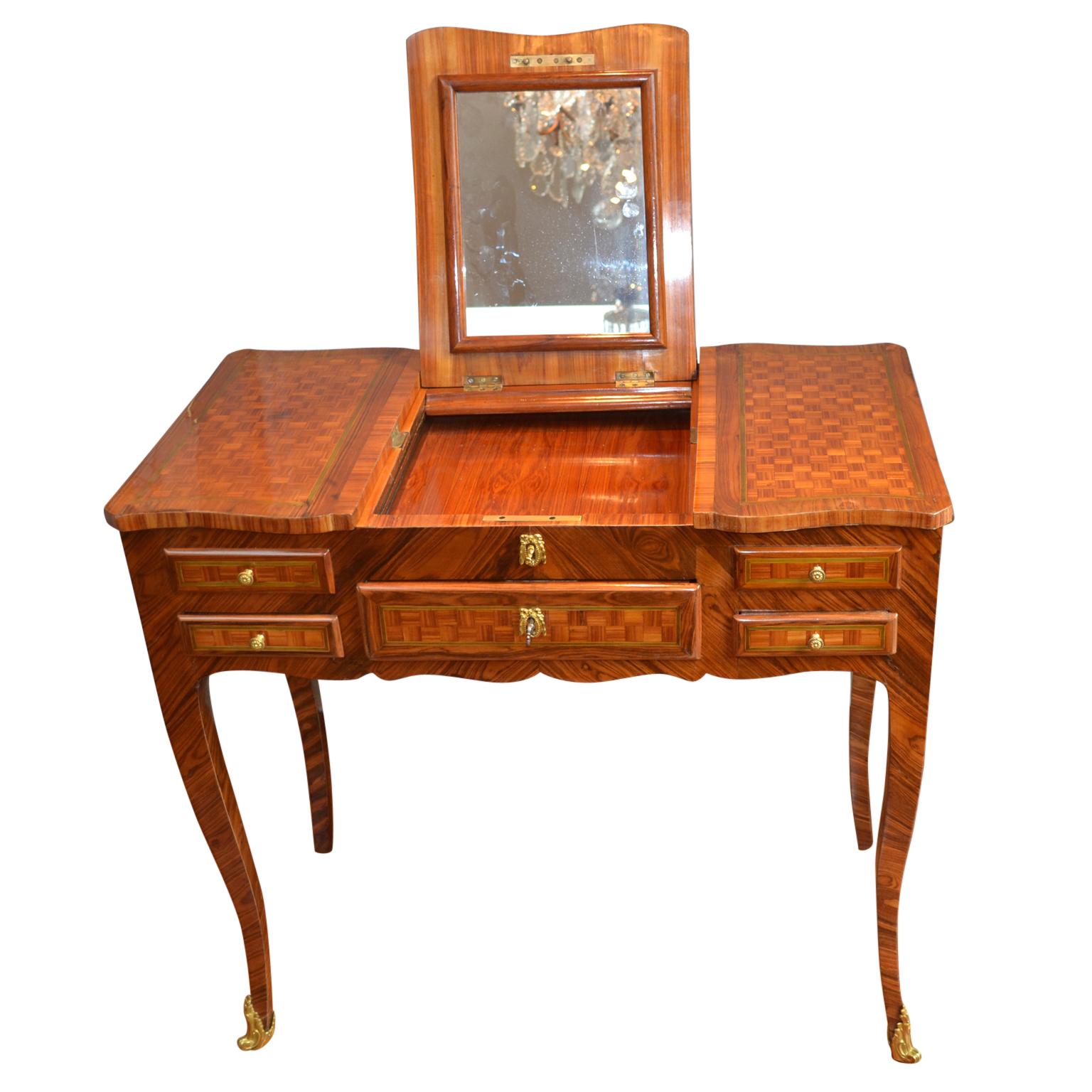 French Louis XV Style Marquetry Ladies Dressing Table 'Coiffeuse' In Excellent Condition In Vancouver, British Columbia