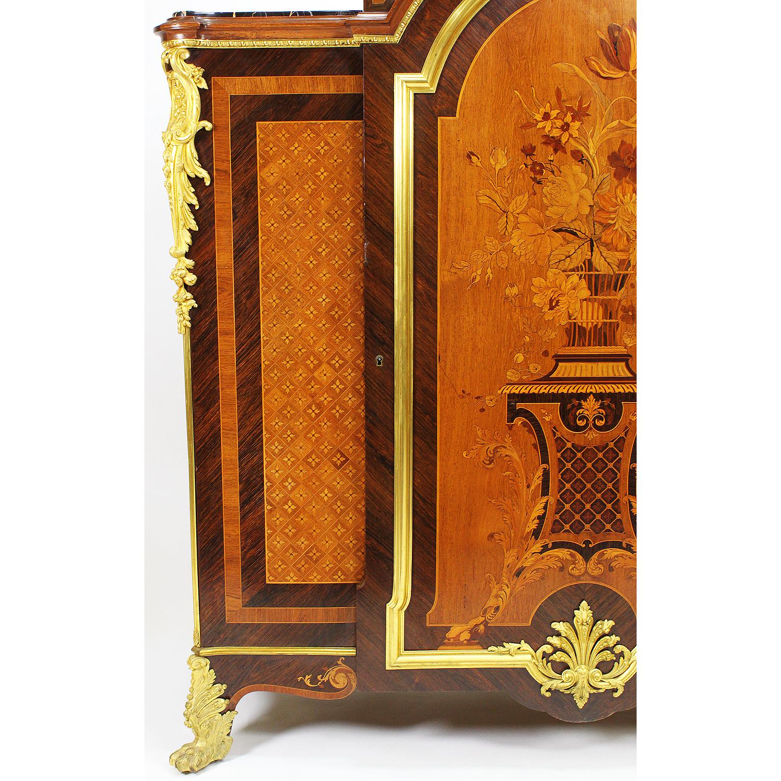 Bronze Meuble de rangement d'appoint de style Louis XV en marqueterie et monté en bronze doré par Descotte Fils en vente