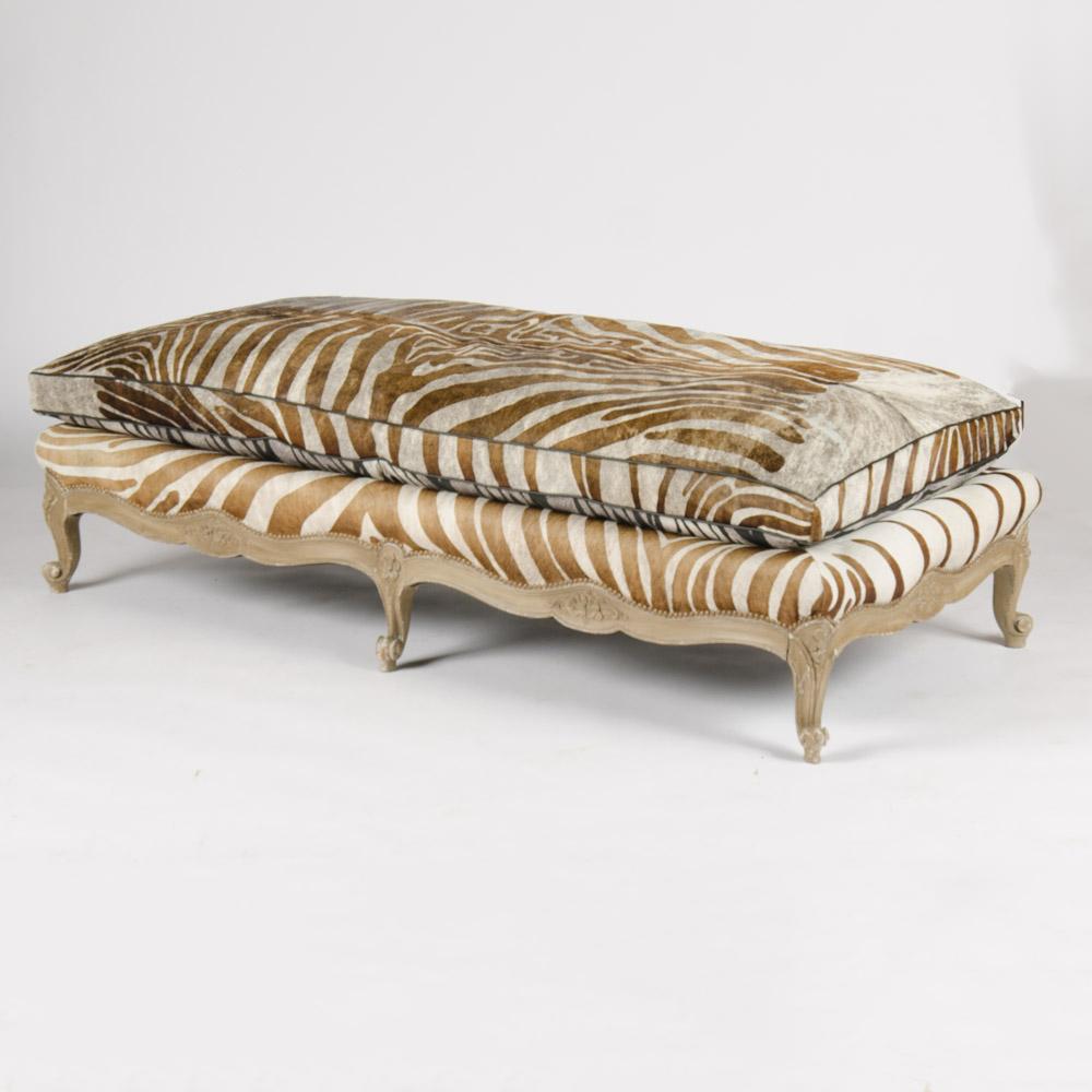 Early 20th Century French Louis XV Style Painted Bench or Daybed, circa 1920