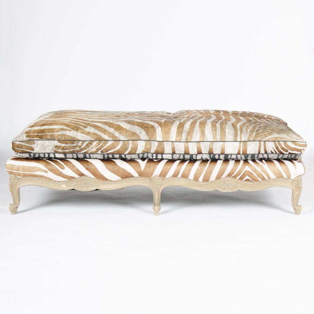Wood French Louis XV Style Painted Bench or Daybed, circa 1920