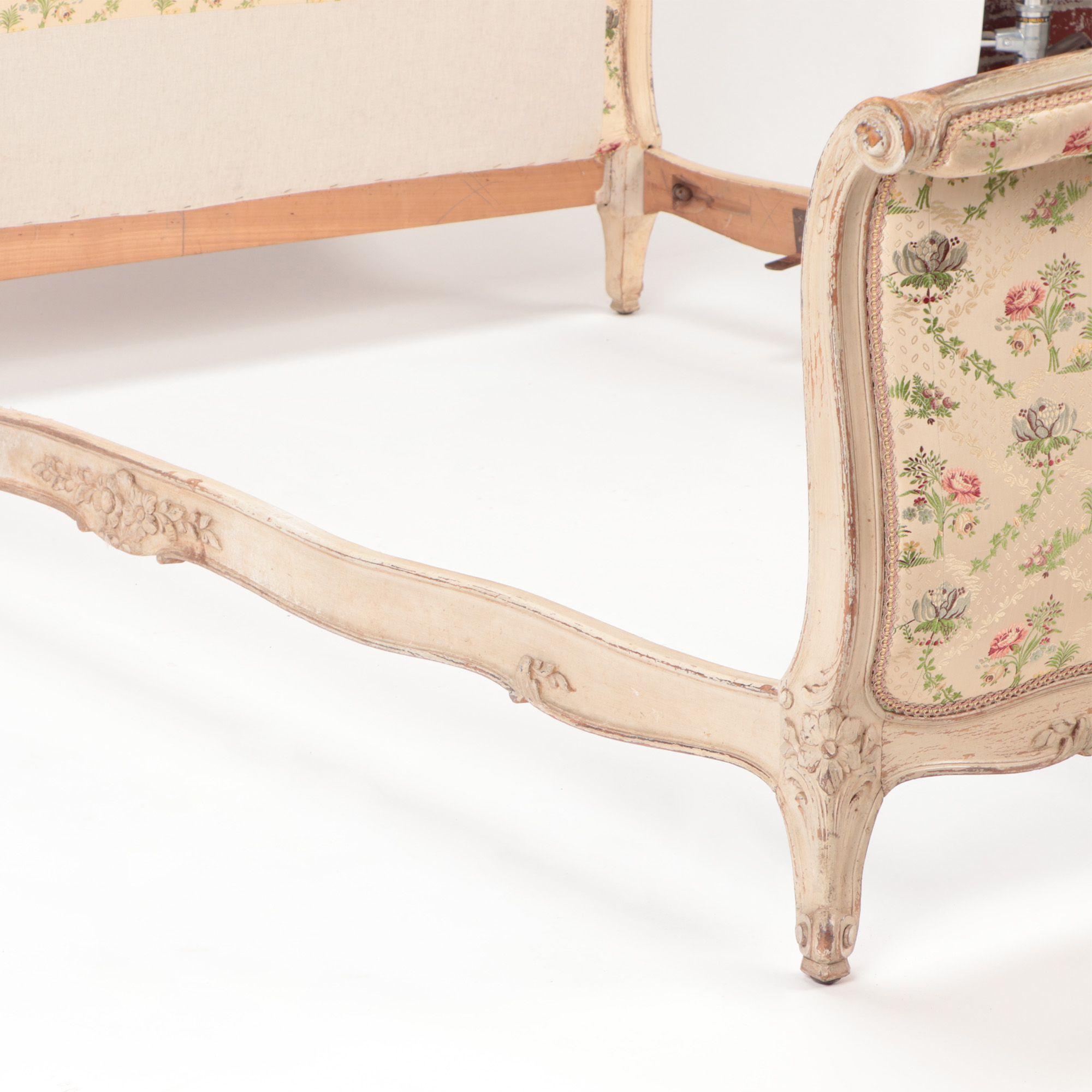 A French Louis XV style painted Queen size bed , cabriole legs, circa 1950. 
Interior Dimensions: 55.5