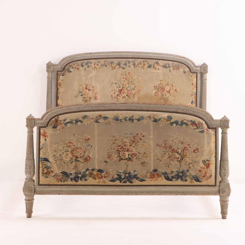 A French Louis XVI style carved and painted, full size bed, 19th C. For Sale 1