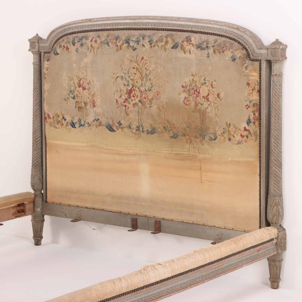 A French Louis XVI style carved and painted, full size bed, 19th C. For Sale 3