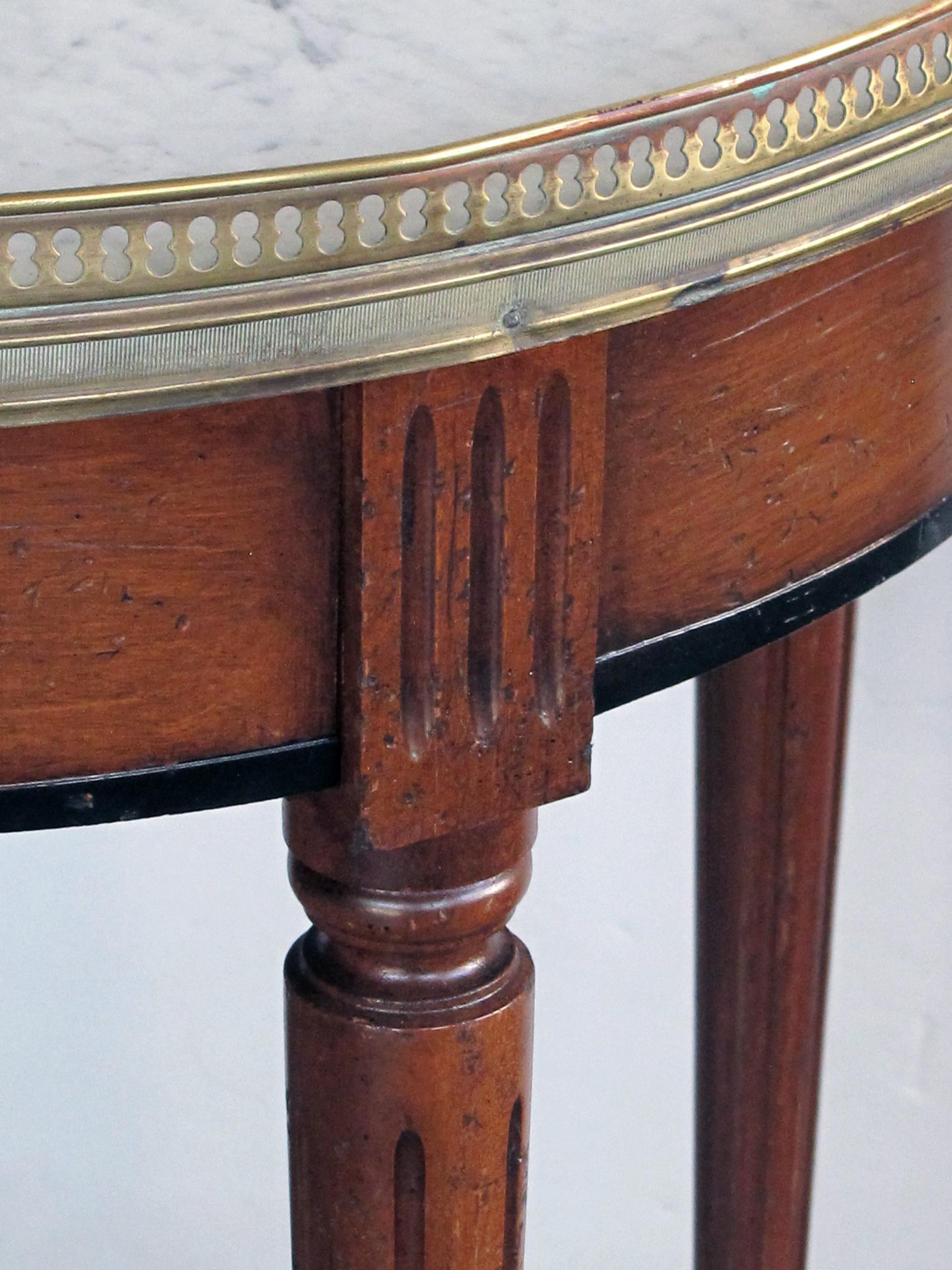 French Louis XVI Style Fruitwood Circular Side Table with Carrara Marble Top 2