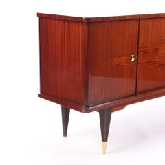 Buffet français en acajou marqueté C 1960