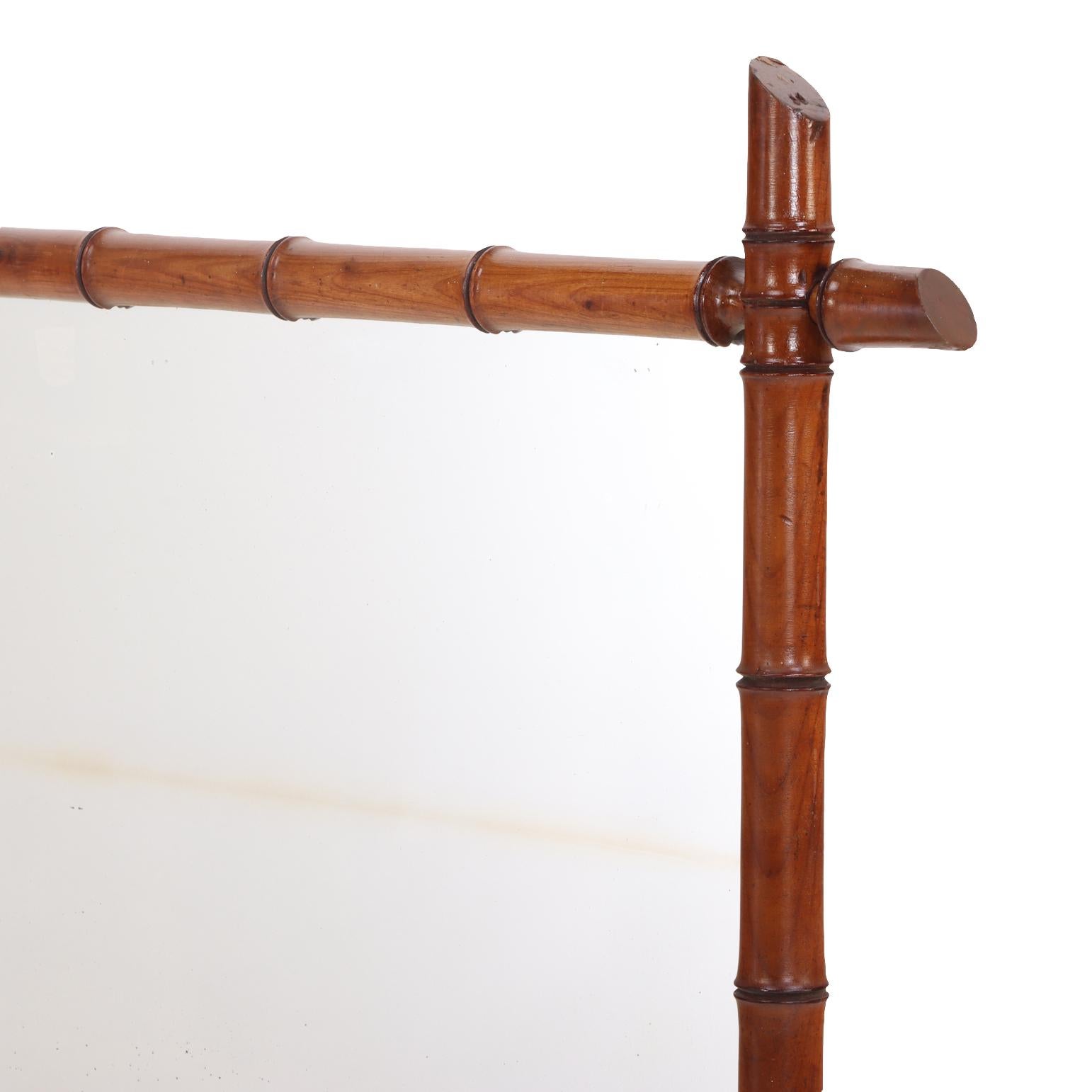 A French Maple Faux Bamboo Mirror, C. 1880. en Bueno estado para la venta en Philadelphia, PA