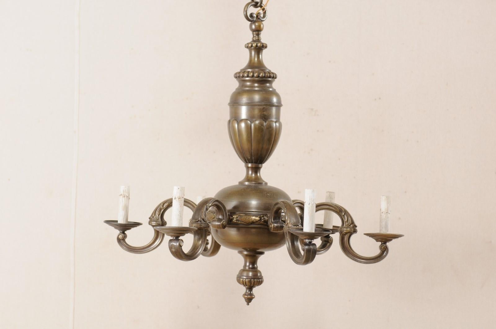 French Mid-20th Century Bronze Chandelier with Six Lights For Sale 7