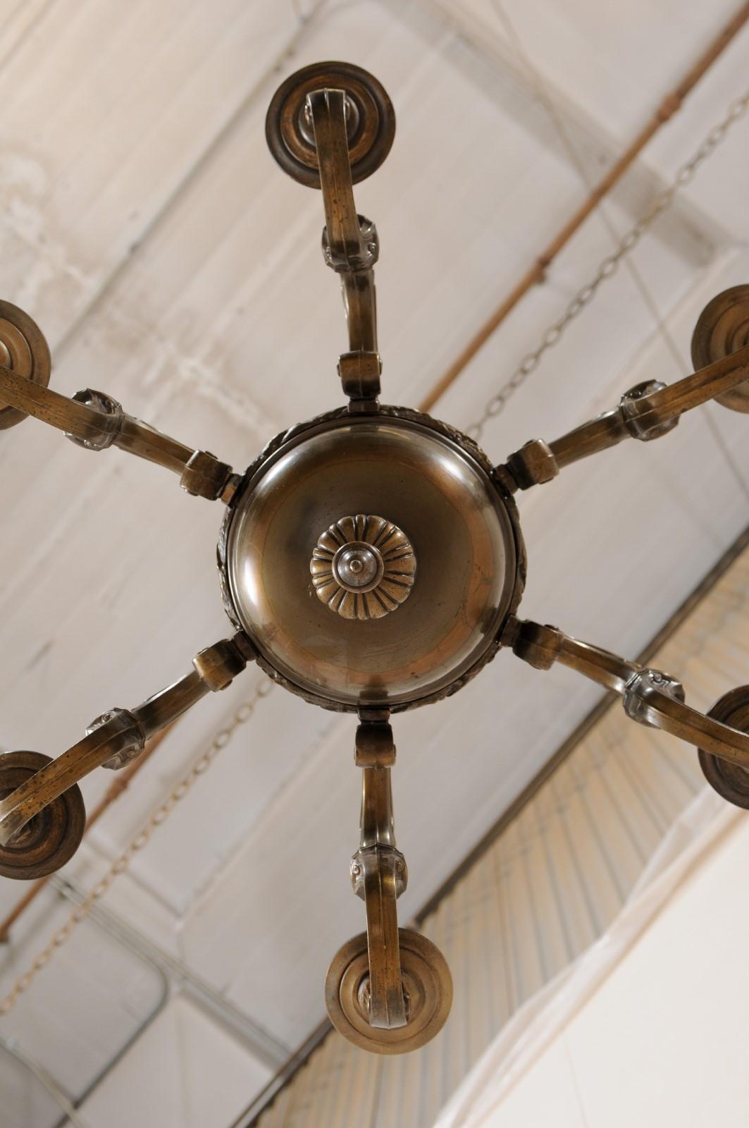 French Mid-20th Century Bronze Chandelier with Six Lights For Sale 8