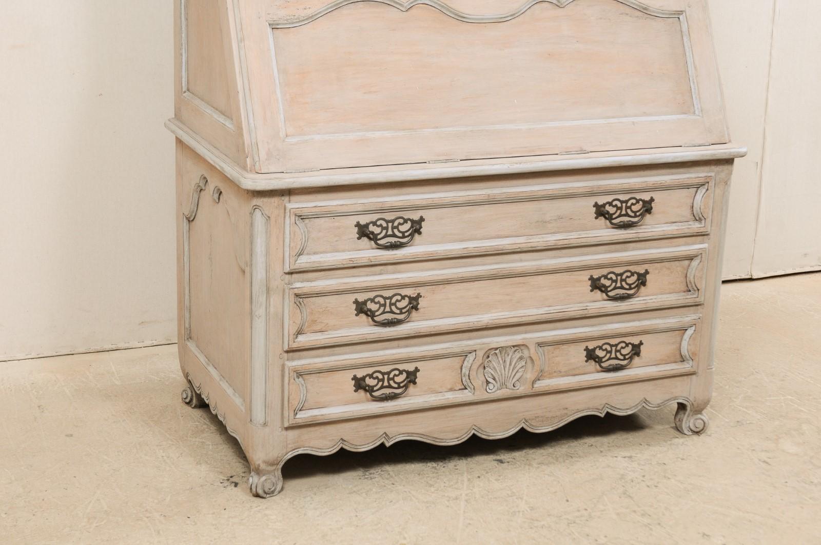 curio cabinet secretary