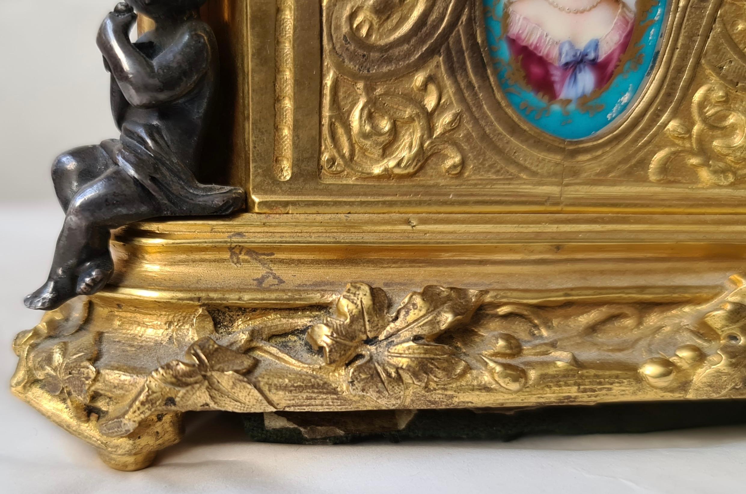 French Napoléon III Ormolu and Sèvres Porcelain Jewelry Casket 6
