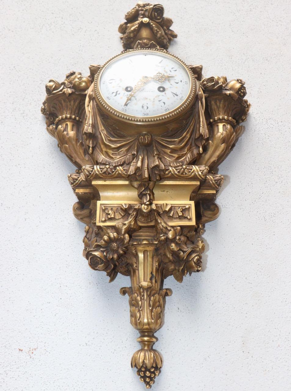 A French Napoléon III Ormolu Cartel Clock by Susse Frères Paris circa 1870 For Sale 10