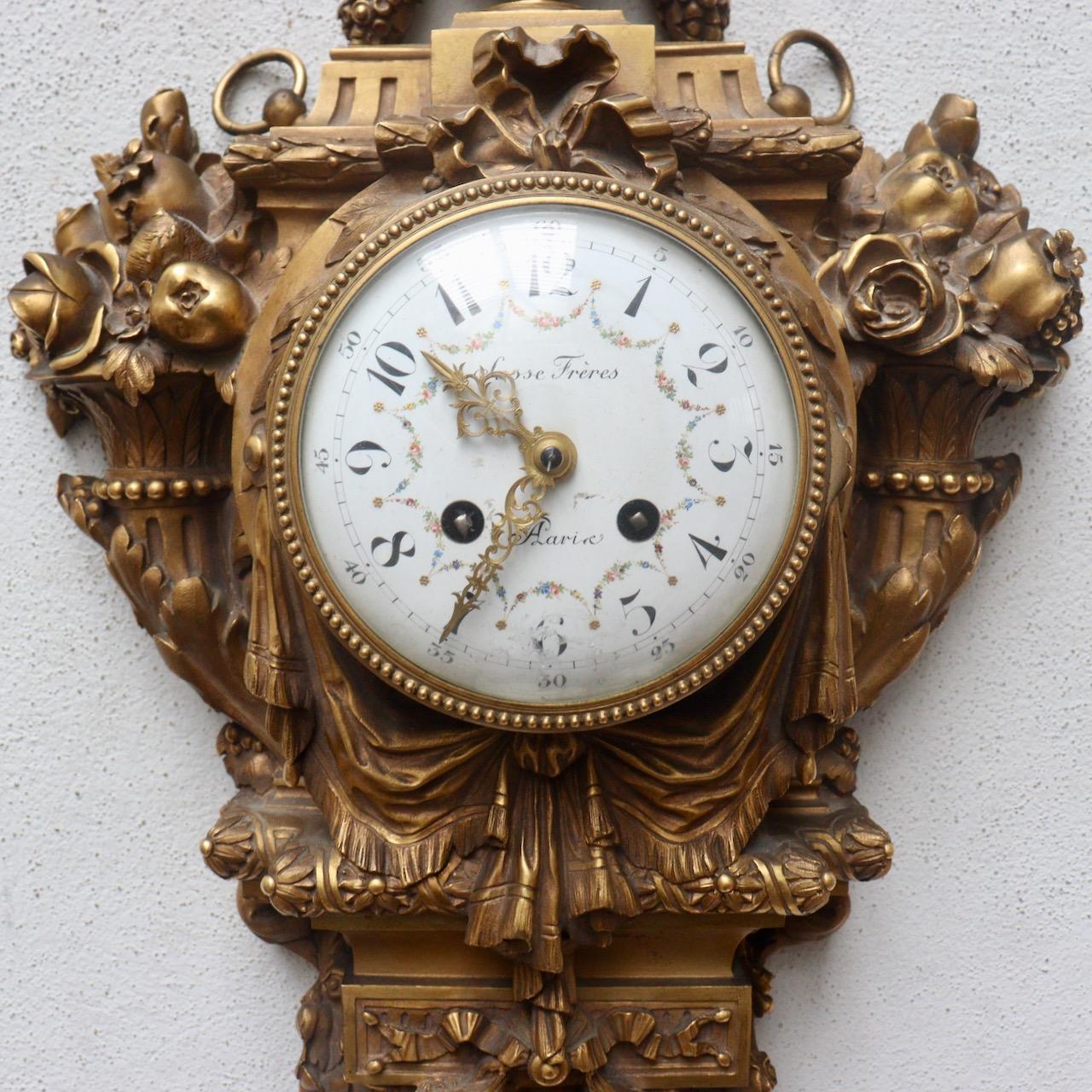 A French Napoléon III Ormolu Cartel Clock by Susse Frères Paris circa 1870 In Good Condition For Sale In Saint-Ouen, FR