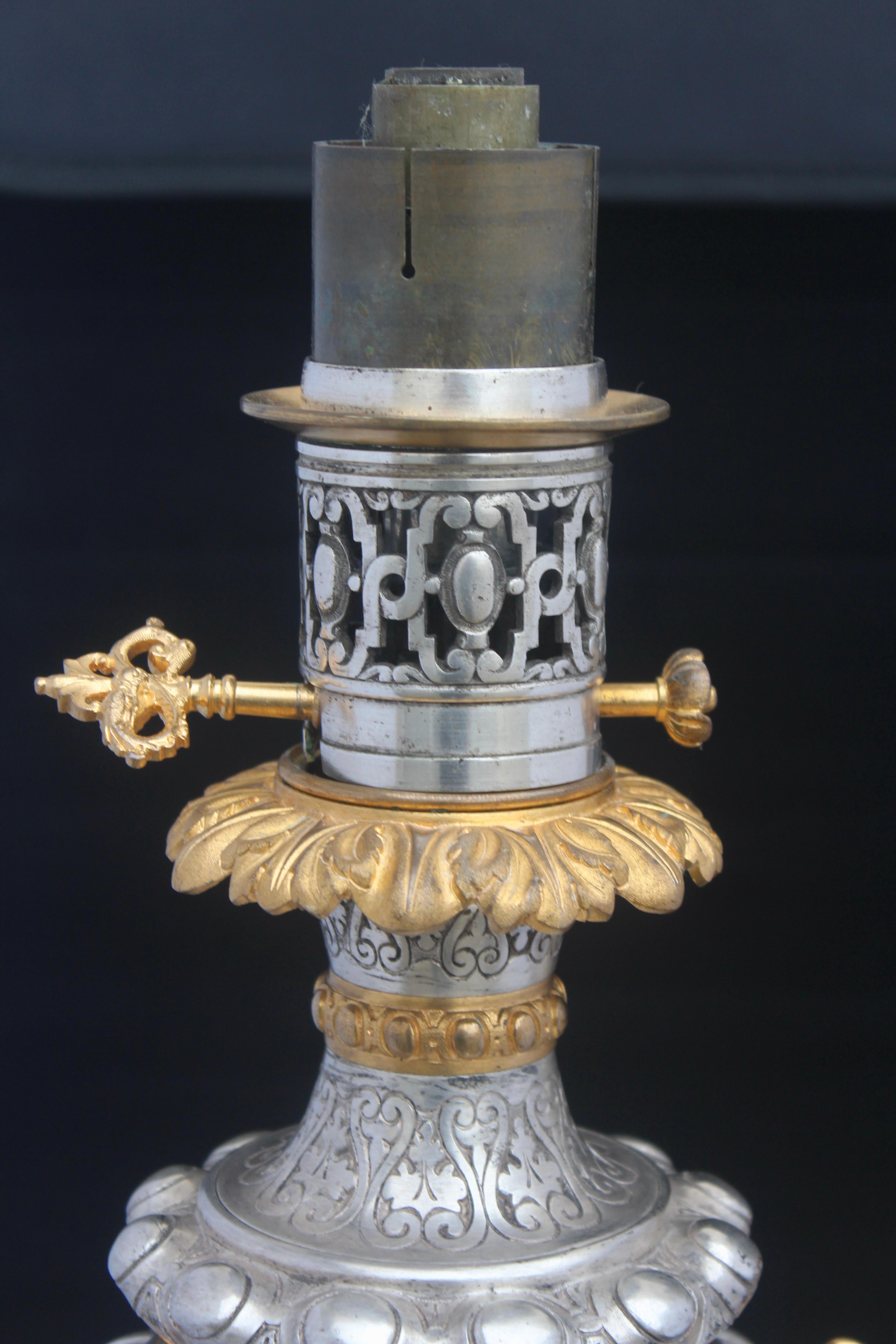 French Napoléon III Ormolu-Mounted Pair of Lamps, circa 1895 In Good Condition In Saint-Ouen, FR