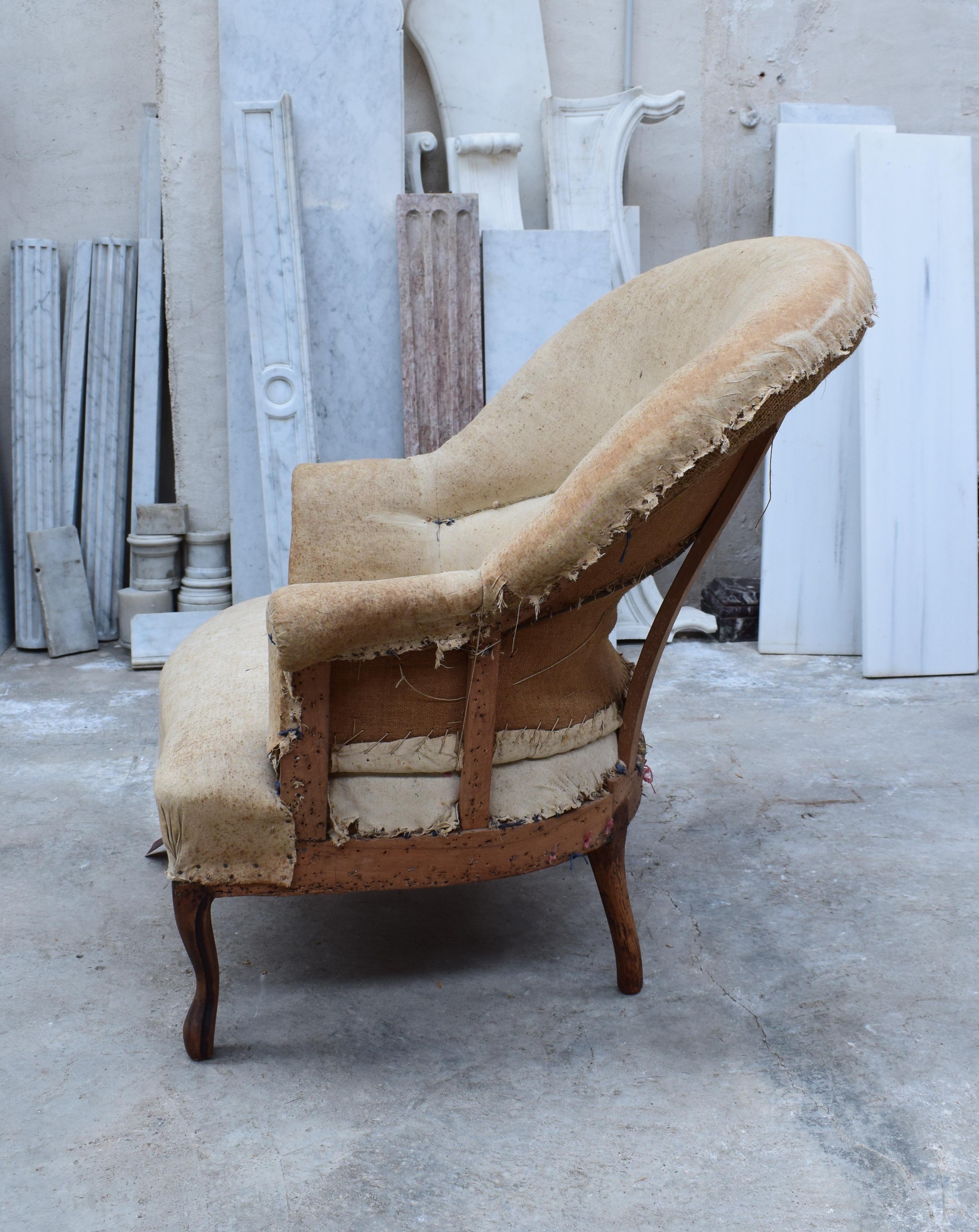 French Napoleon III Style Tub Chair Dating from Around 1850 3